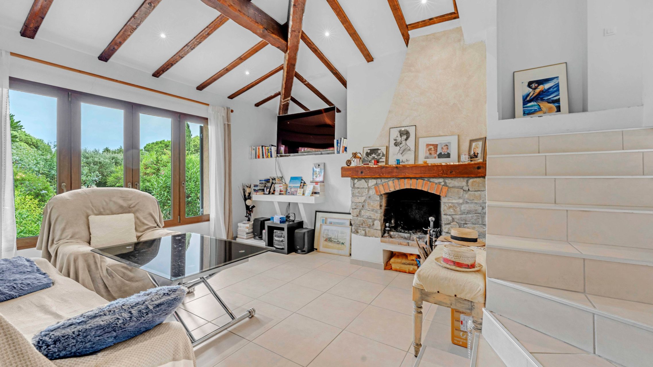 luxury villa 7 Rooms for sale on RAMATUELLE (83350)