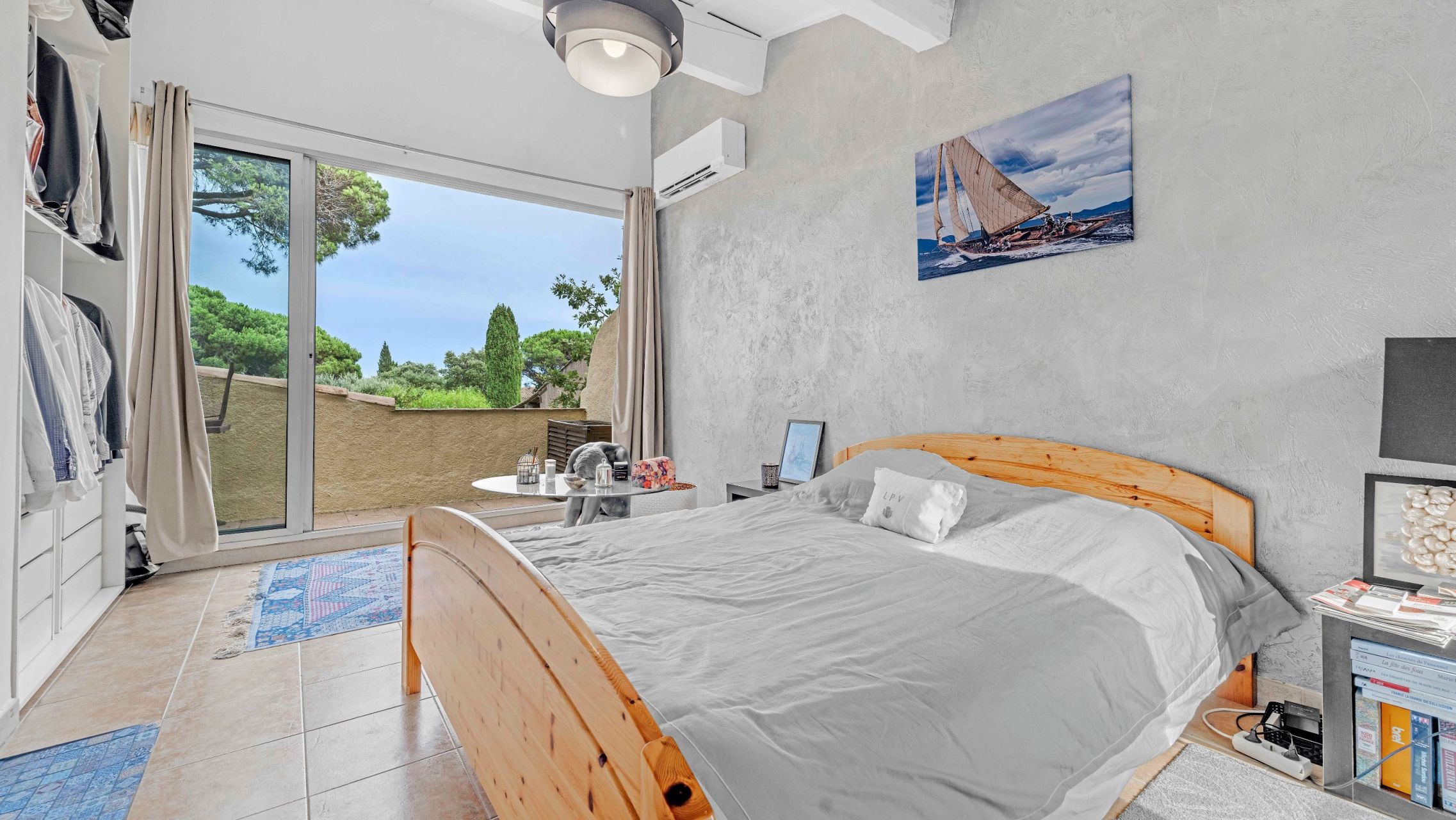 luxury villa 7 Rooms for sale on RAMATUELLE (83350)