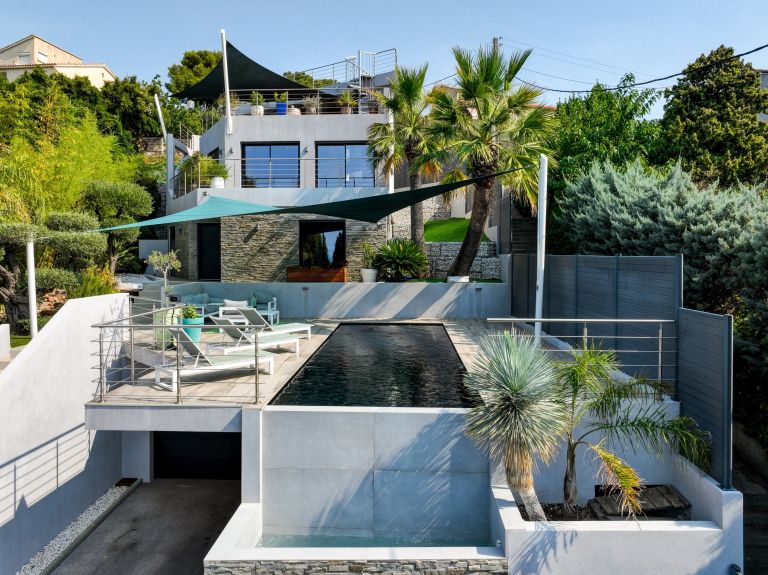 villa de luxe 7 Pièces en vente sur LA GARDE (83130)