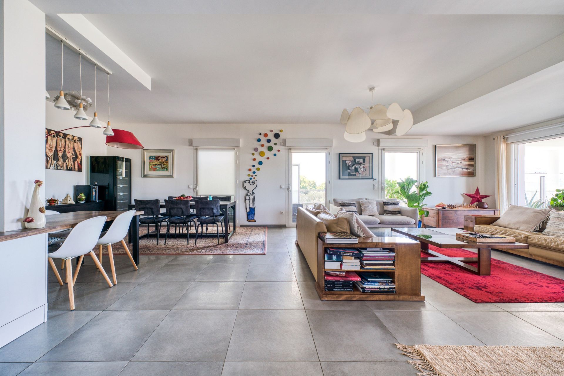 luxury apartment 5 Rooms for sale on LA ROCHELLE (17000)