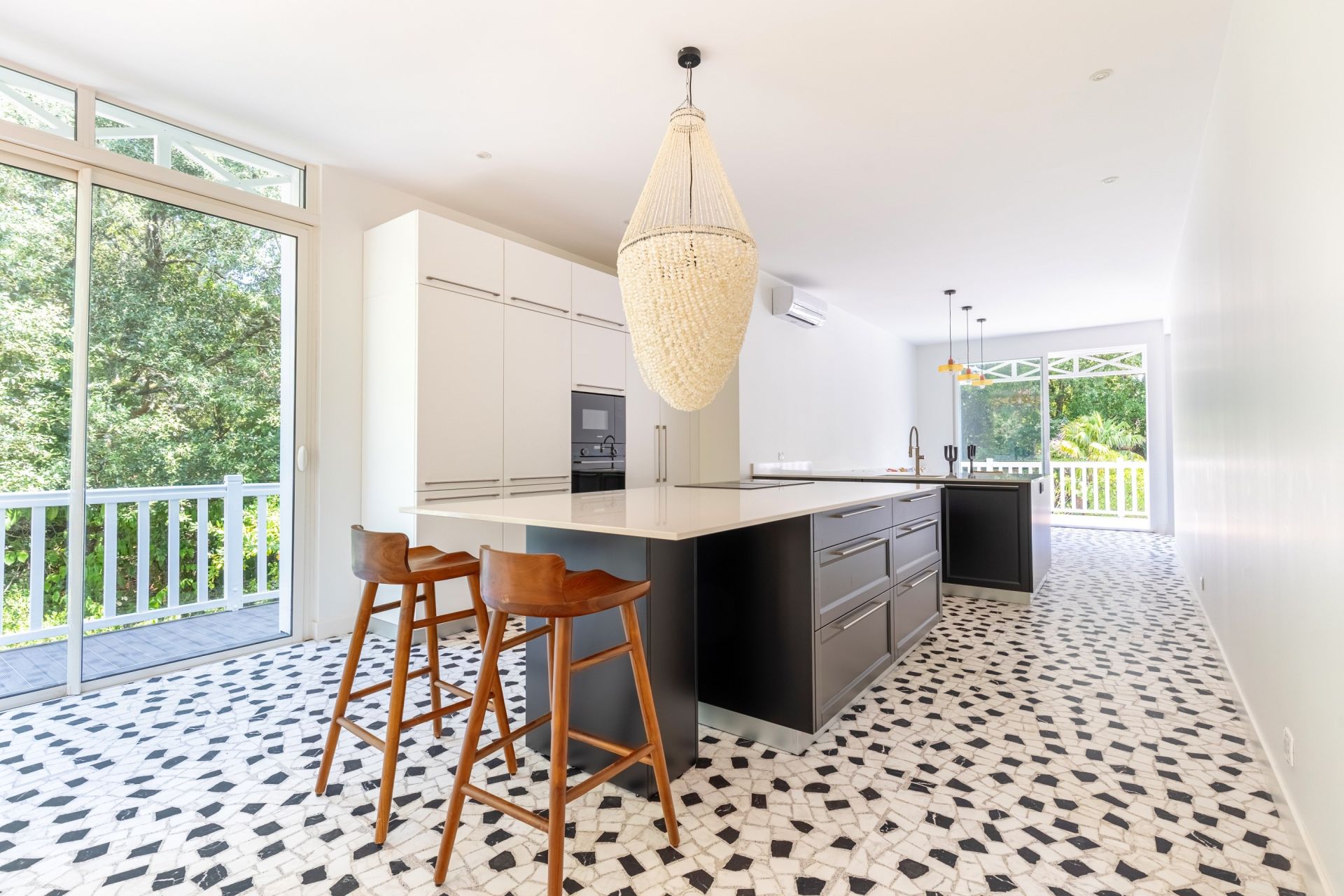 luxury house 9 Rooms for sale on ARCACHON (33120)