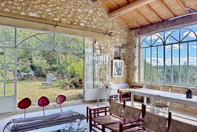 Vente Propriété de luxe Lussan 10&nbsp;Pièces 300&nbsp;m²