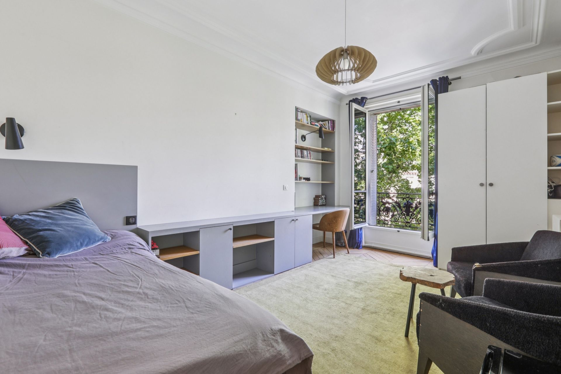 luxury apartment 5 Rooms for sale on PARIS (75004)