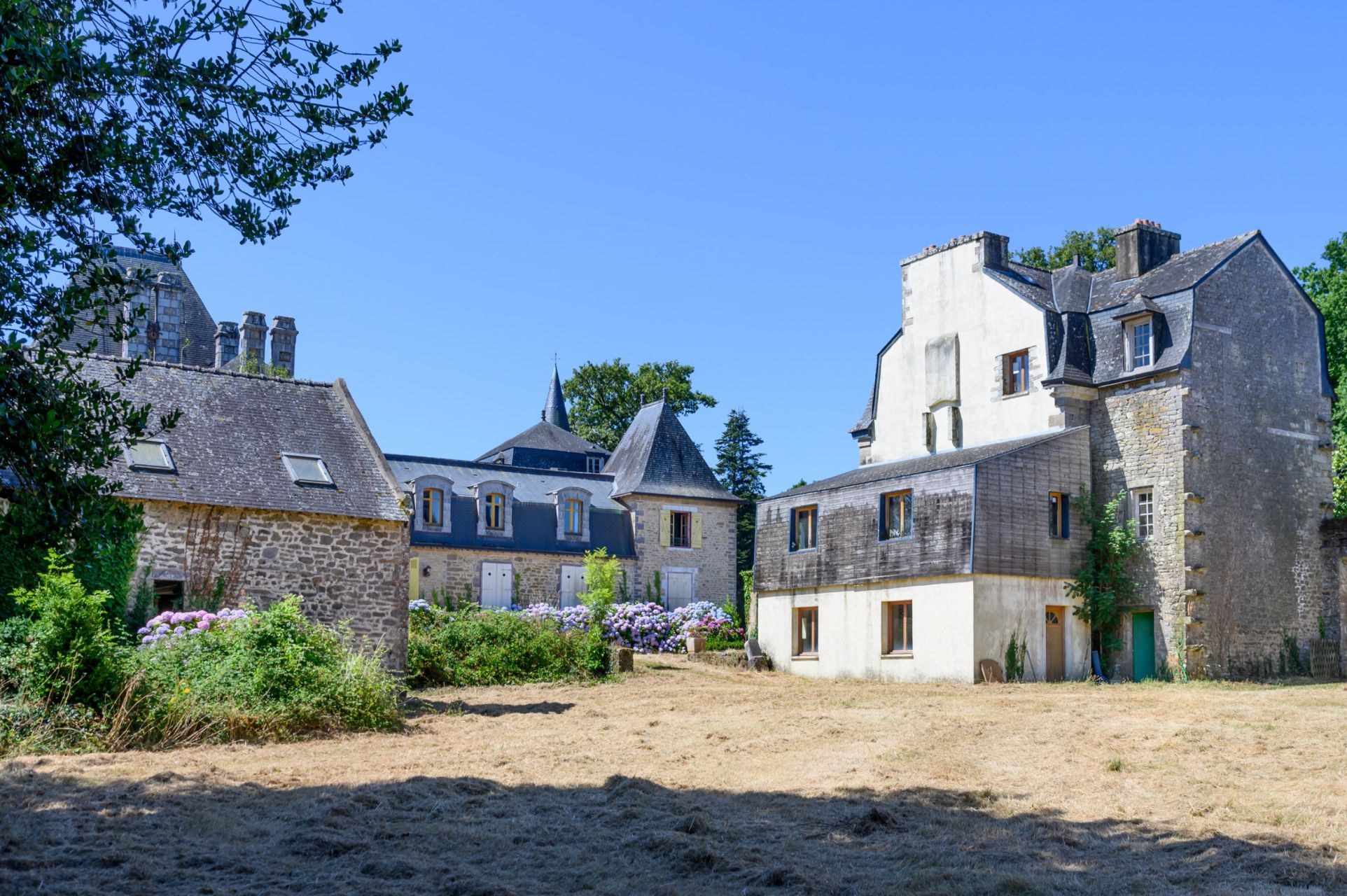 manor house 20 Rooms for sale on PLUNERET (56400)