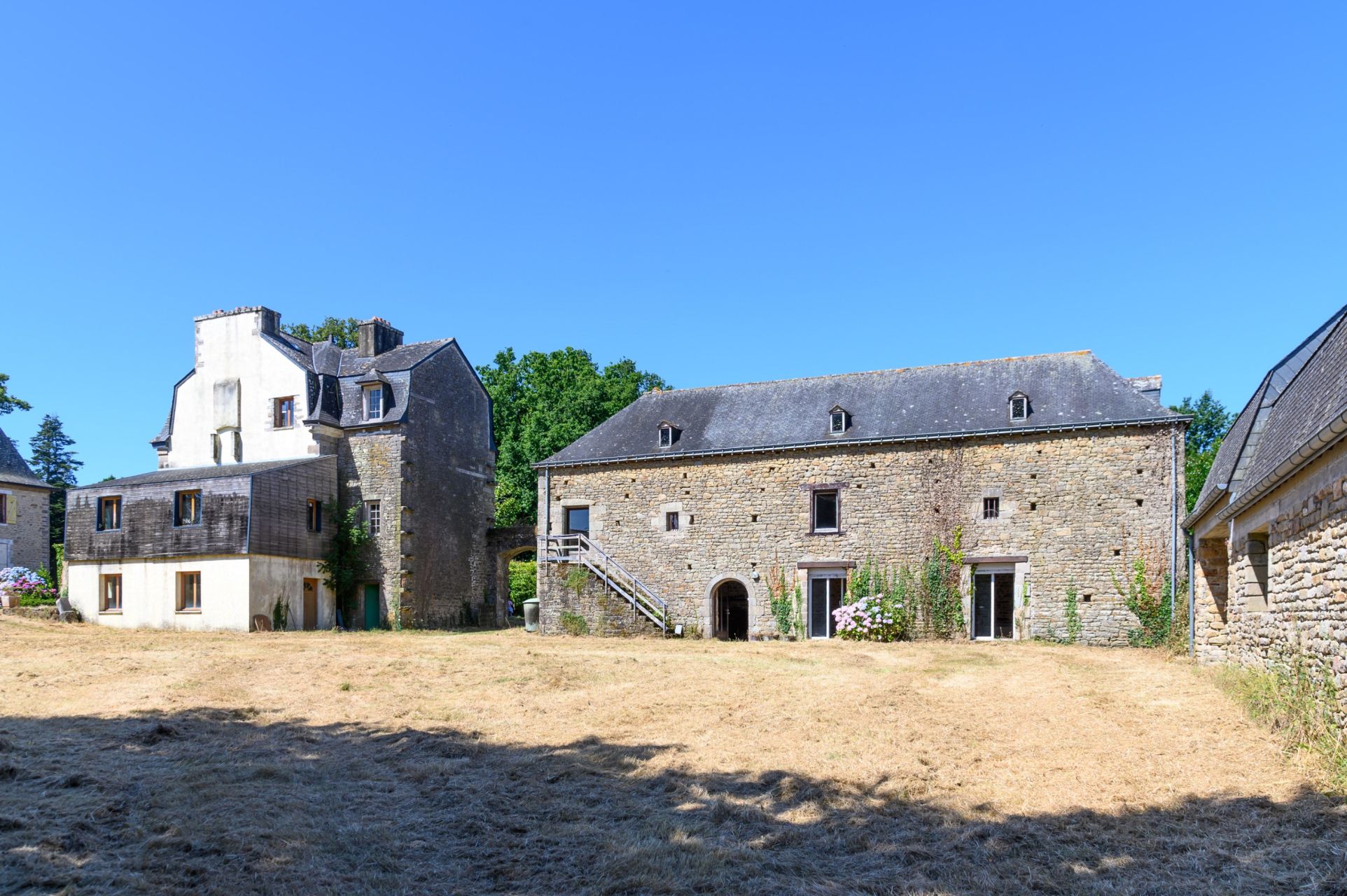 manor house 20 Rooms for sale on PLUNERET (56400)