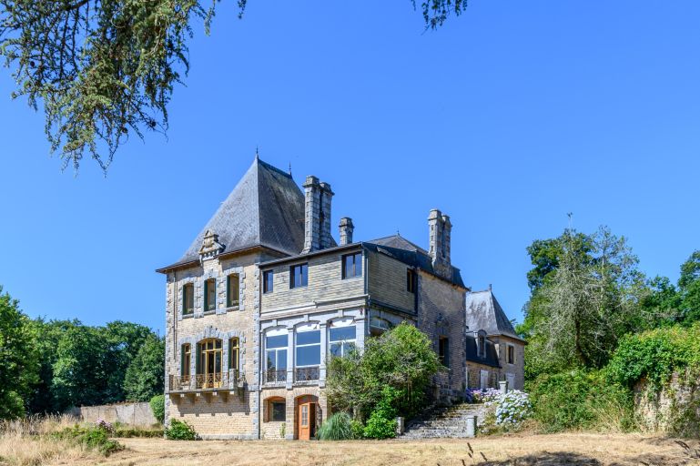 manor house 20 Rooms for sale on PLUNERET (56400)