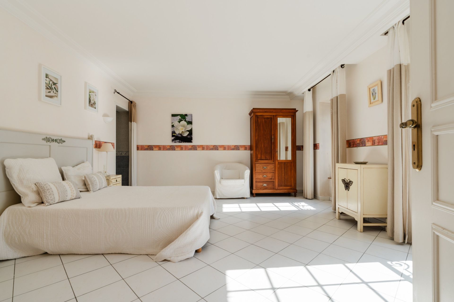 maison de luxe 10 Pièces en vente sur GINESTAS (11120)