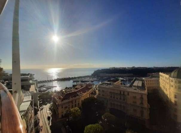 luxury duplex 6 Rooms for rent on MONACO (98000)