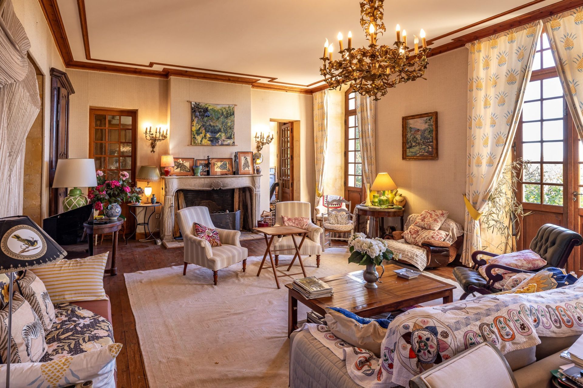 luxury house 15 Rooms for sale on STE ALVERE ST LAURENT LES BATONS (24510)