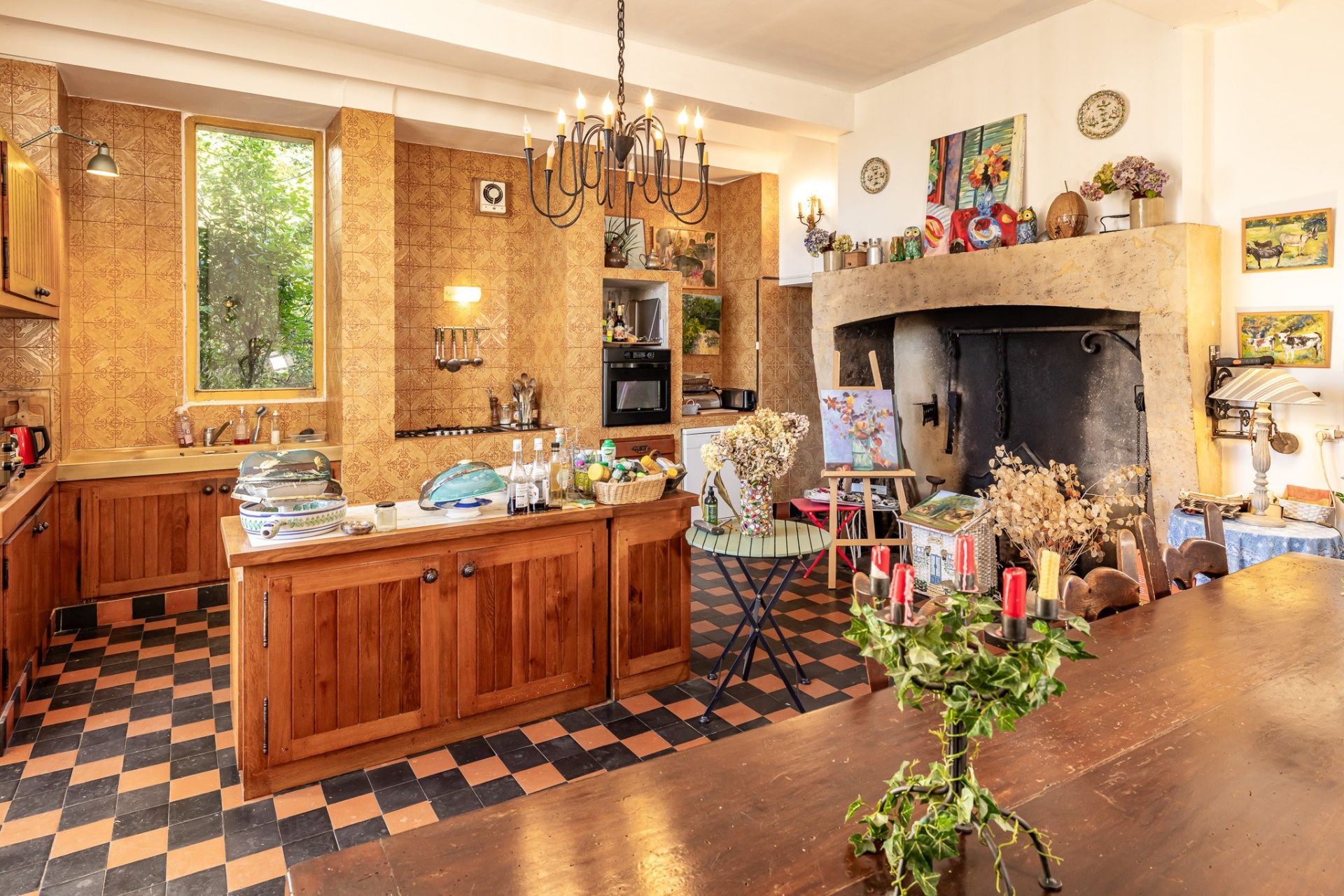 luxury house 15 Rooms for sale on STE ALVERE ST LAURENT LES BATONS (24510)