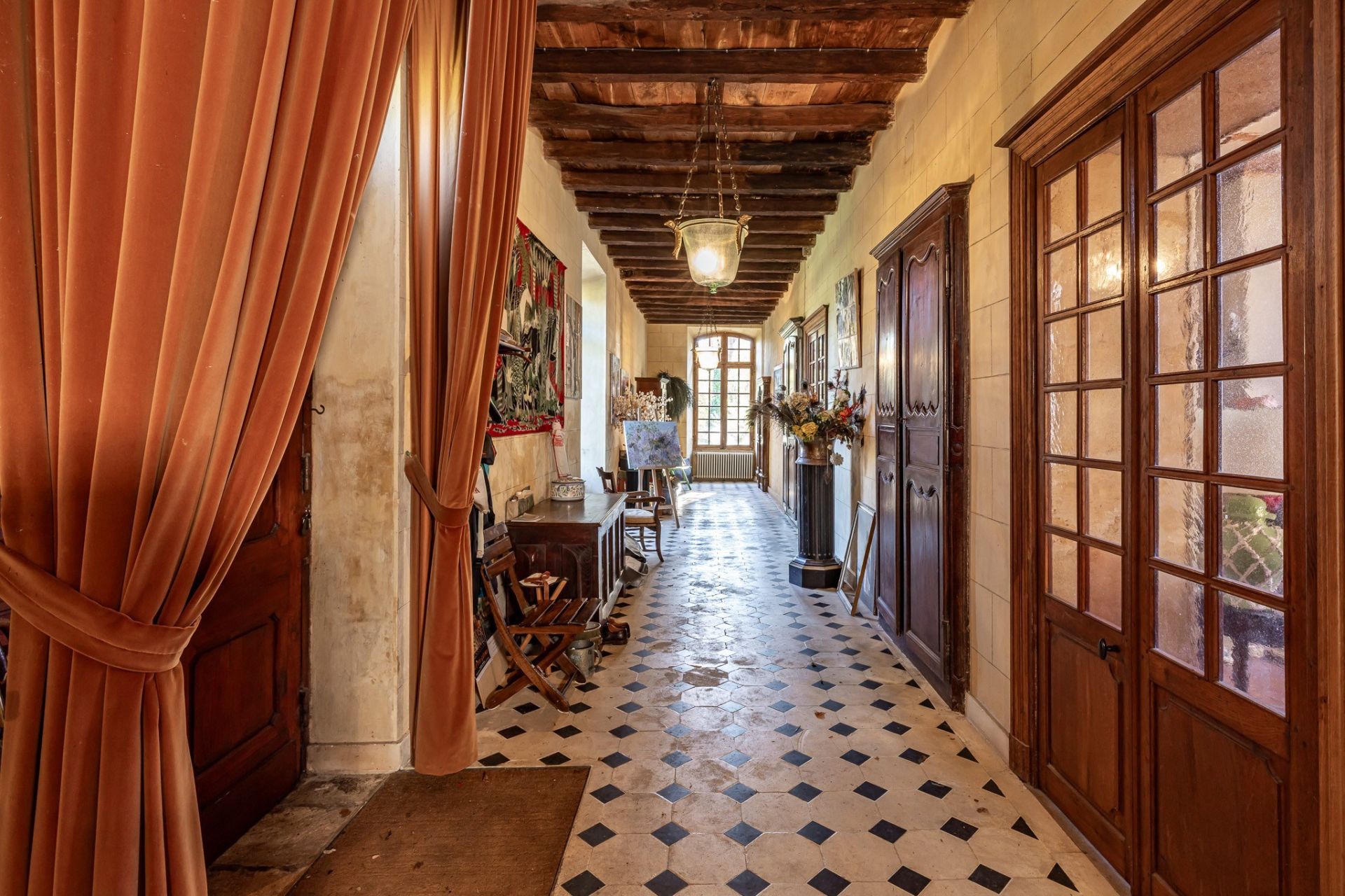 luxury house 15 Rooms for sale on STE ALVERE ST LAURENT LES BATONS (24510)