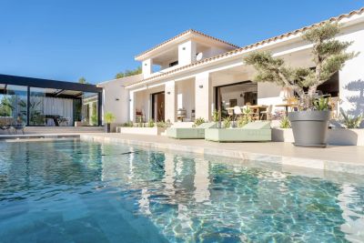 Sale Luxury house La Cadière-d'Azur 6 Rooms 250 m²