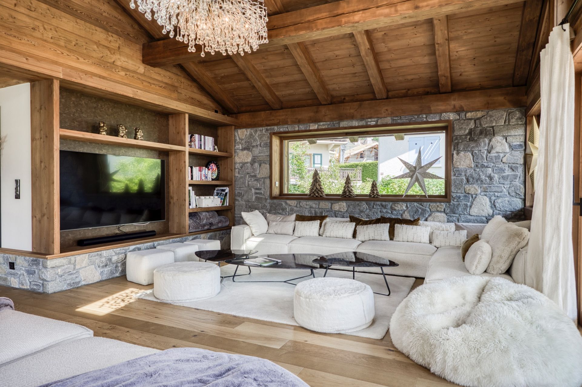luxury chalet 9 Rooms for sale on MEGEVE (74120)
