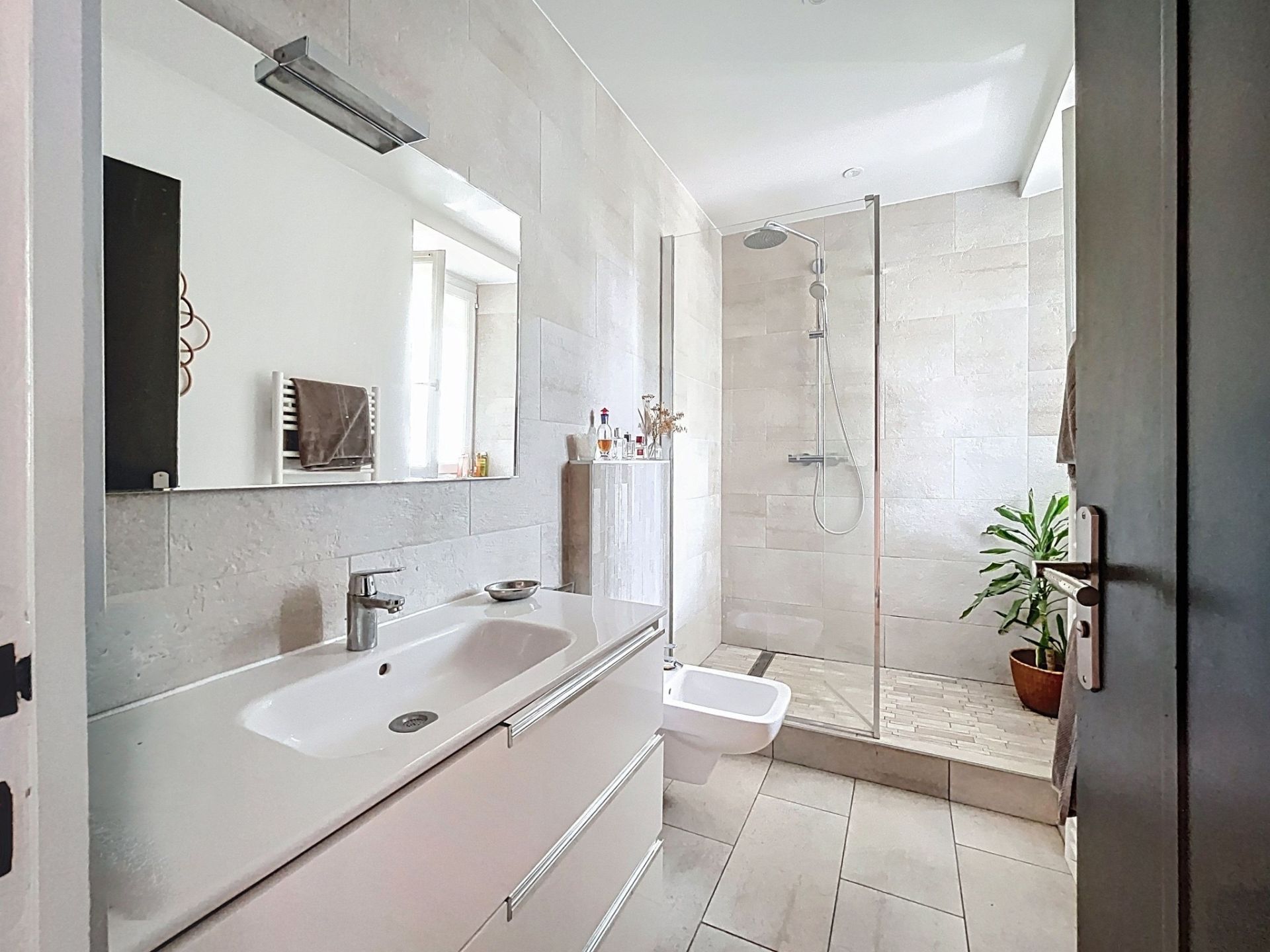 luxury apartment 4 Rooms for sale on ST JEAN DE LUZ (64500)