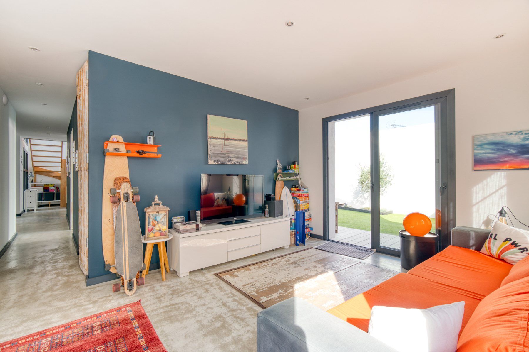 luxury house 8 Rooms for sale on RIVEDOUX PLAGE (17940)