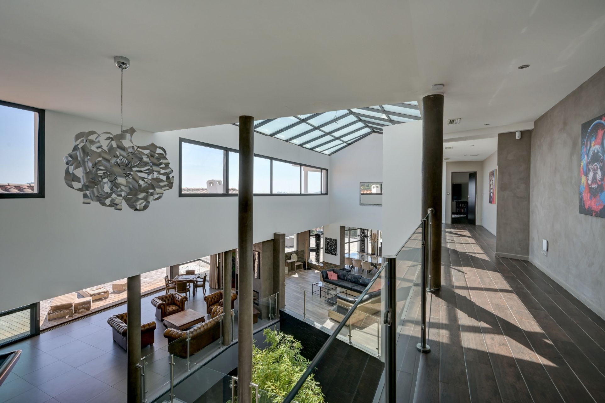 luxury house 8 Rooms for sale on LA CADIERE D AZUR (83740)