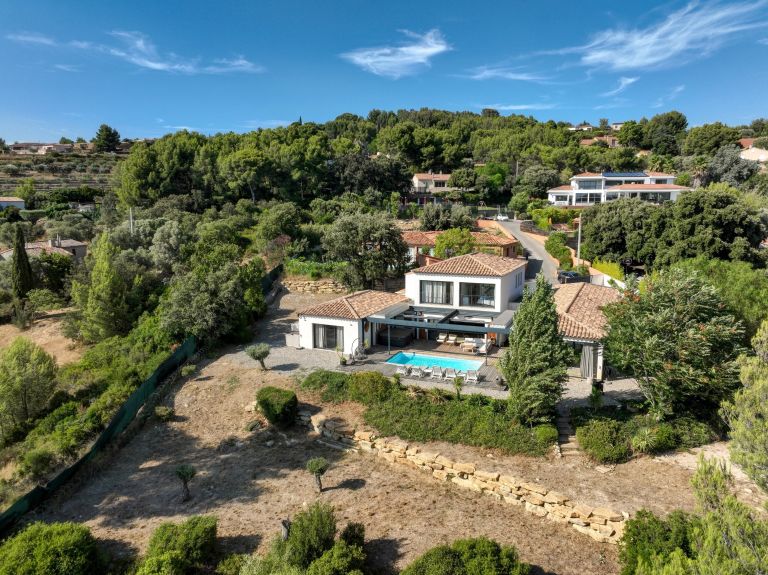 maison de luxe 6 Pièces en vente sur LA CADIERE D AZUR (83740)