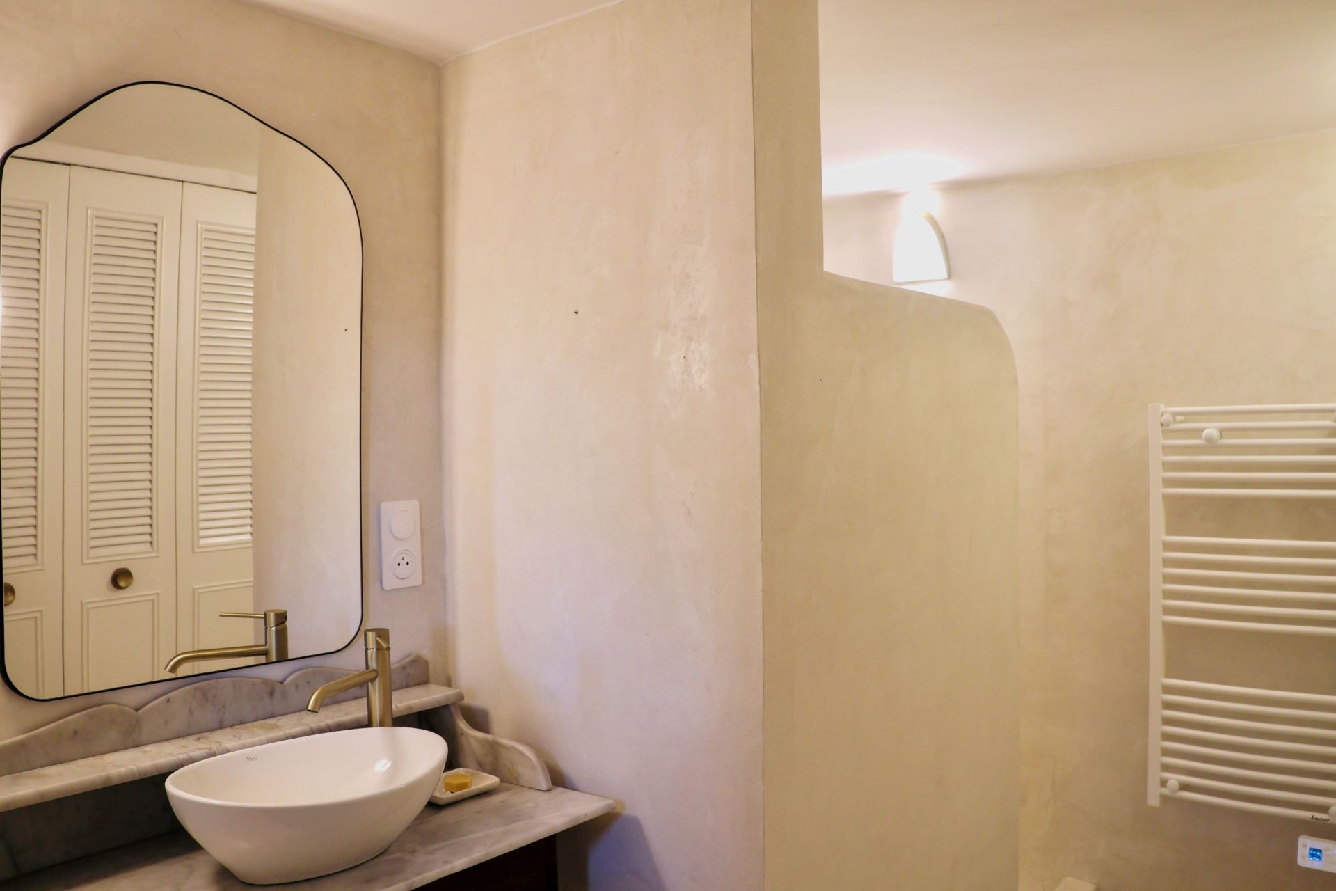 luxury house 27 Rooms for sale on ST MARTIN DE CASTILLON (84750)