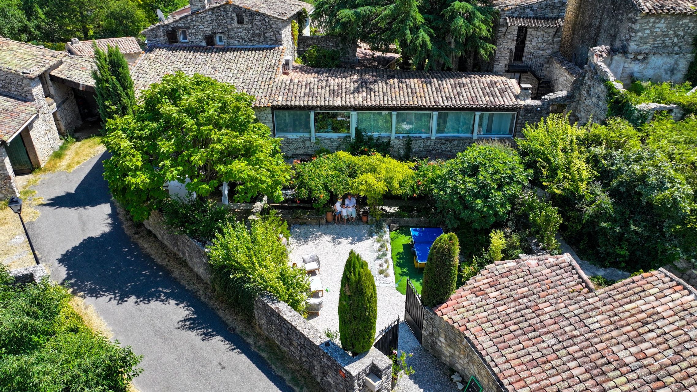 luxury house 27 Rooms for sale on ST MARTIN DE CASTILLON (84750)