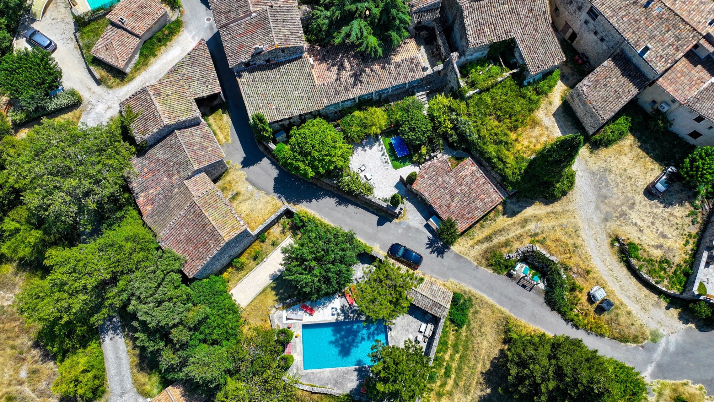 luxury house 27 Rooms for sale on ST MARTIN DE CASTILLON (84750)