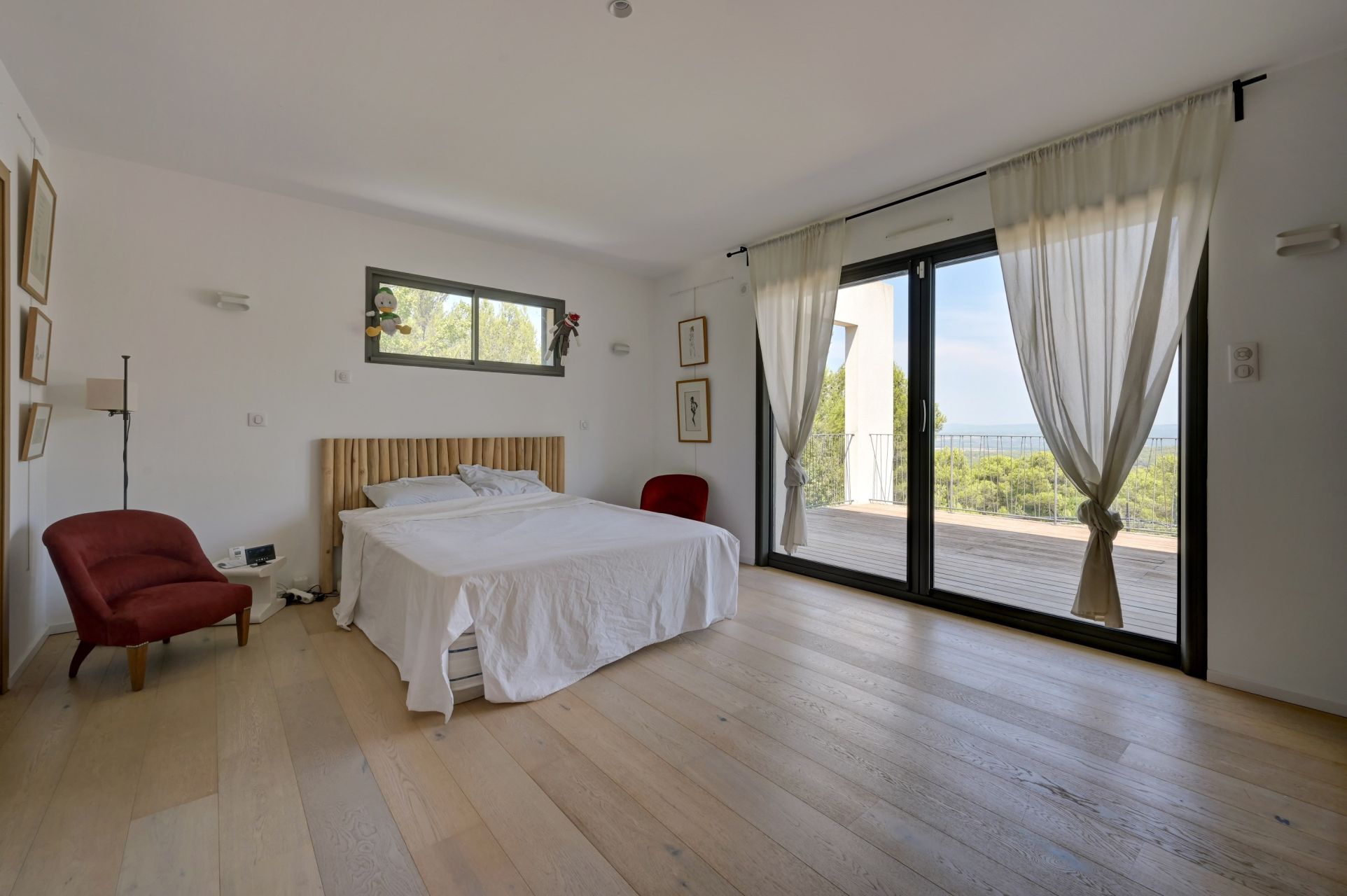 luxury house 6 Rooms for sale on AIX EN PROVENCE (13100)