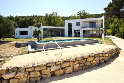 Sale Luxury house Aix-en-Provence 6 Rooms 272 m²