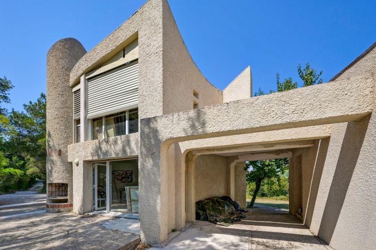luxury house 2 Rooms for sale on AIX EN PROVENCE (13100)