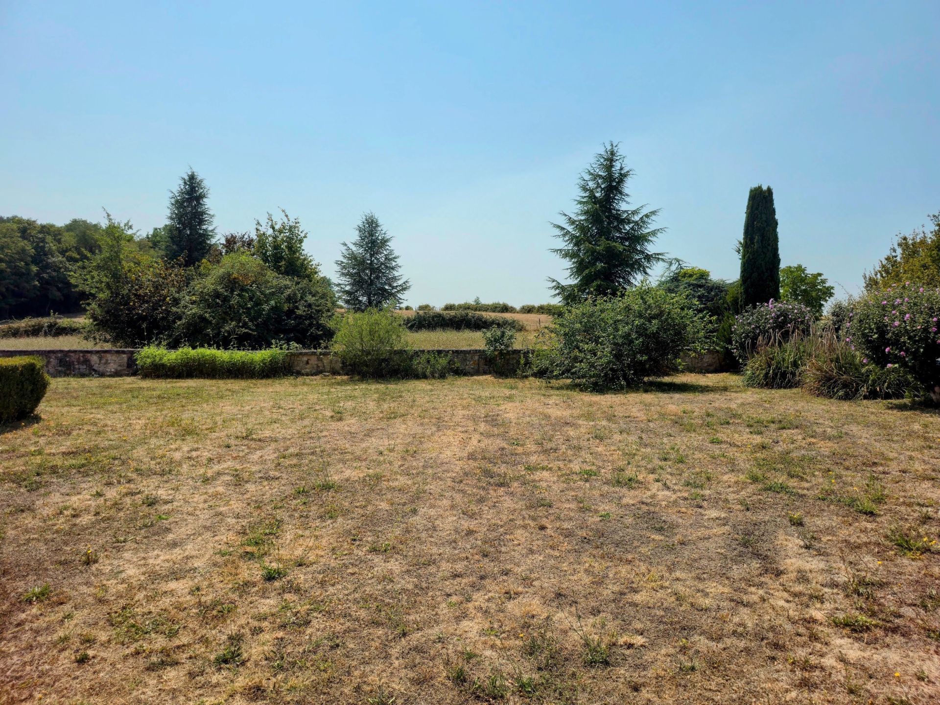 luxury house 10 Rooms for sale on PERIGUEUX (24000)