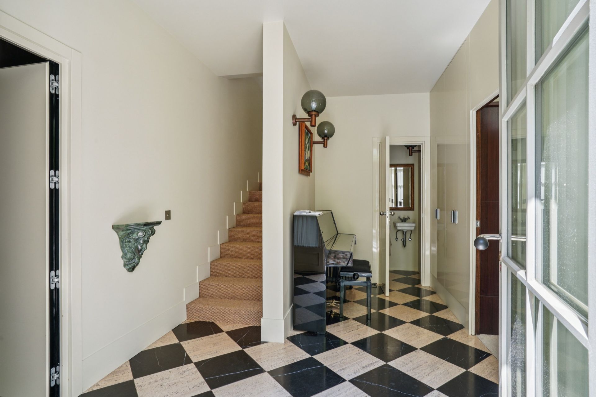 luxury apartment 4 Rooms for sale on PARIS (75004)