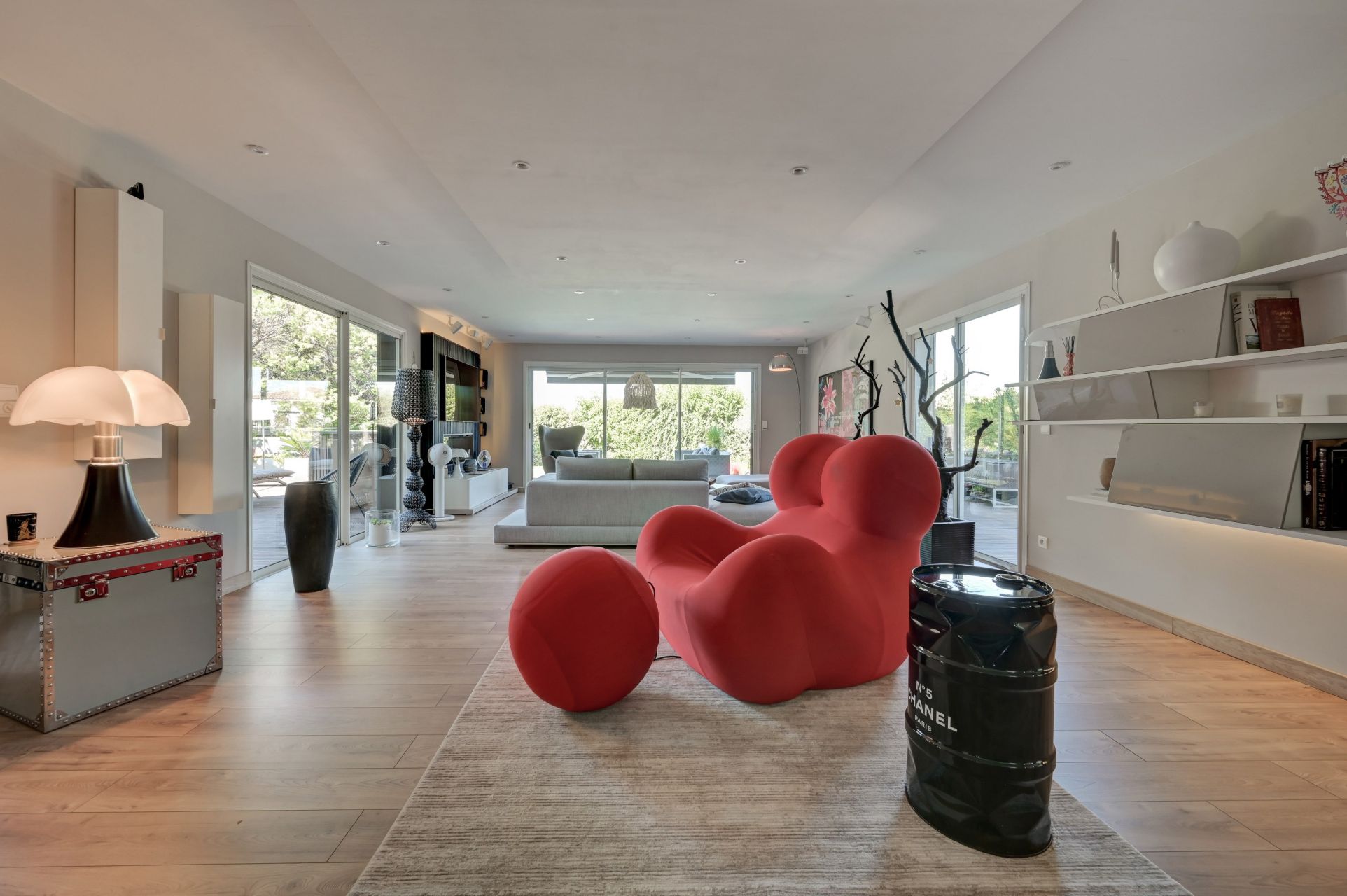luxury house 6 Rooms for sale on AIX EN PROVENCE (13100)