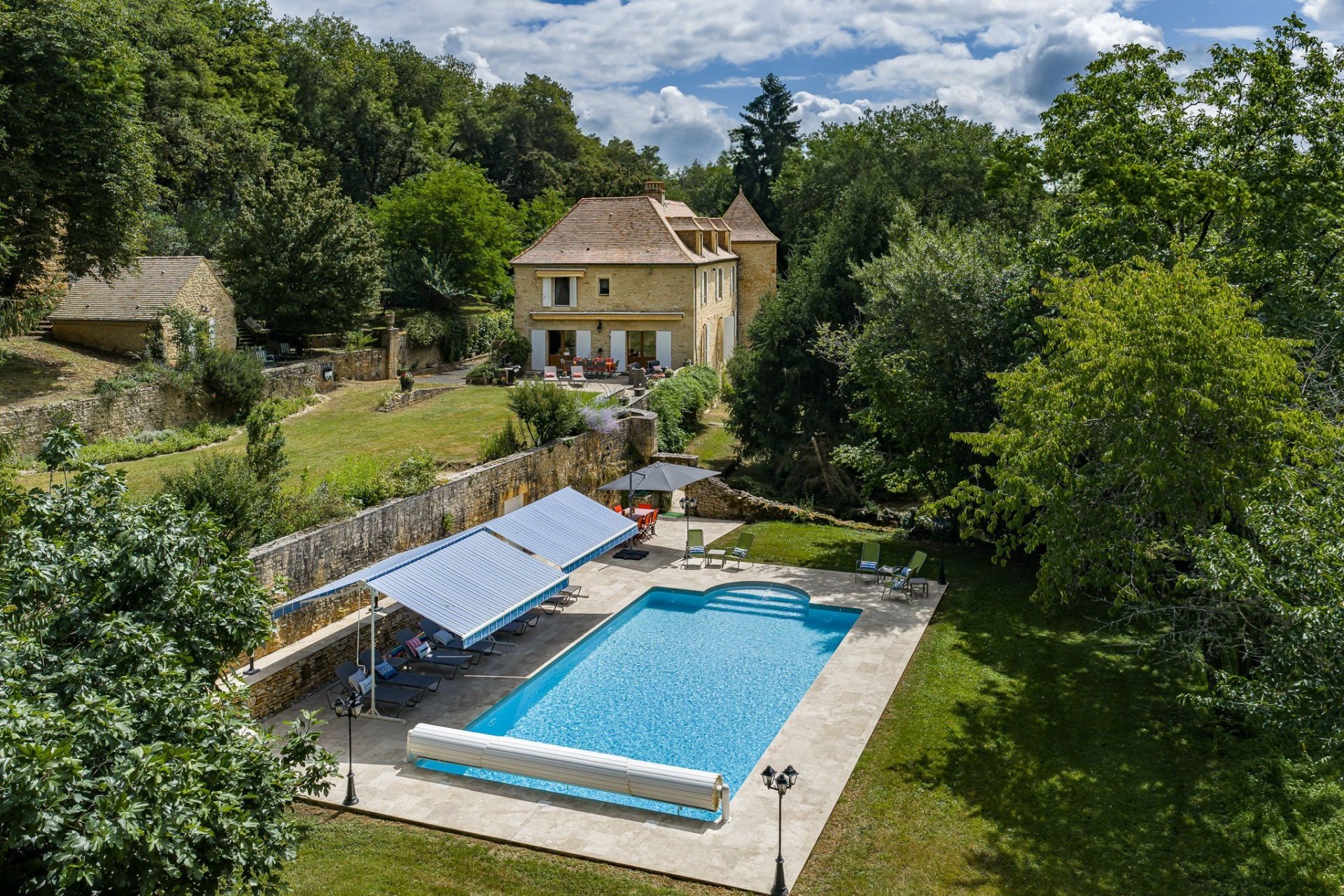 maison de luxe 12 Pièces en vente sur BEYNAC ET CAZENAC (24220)