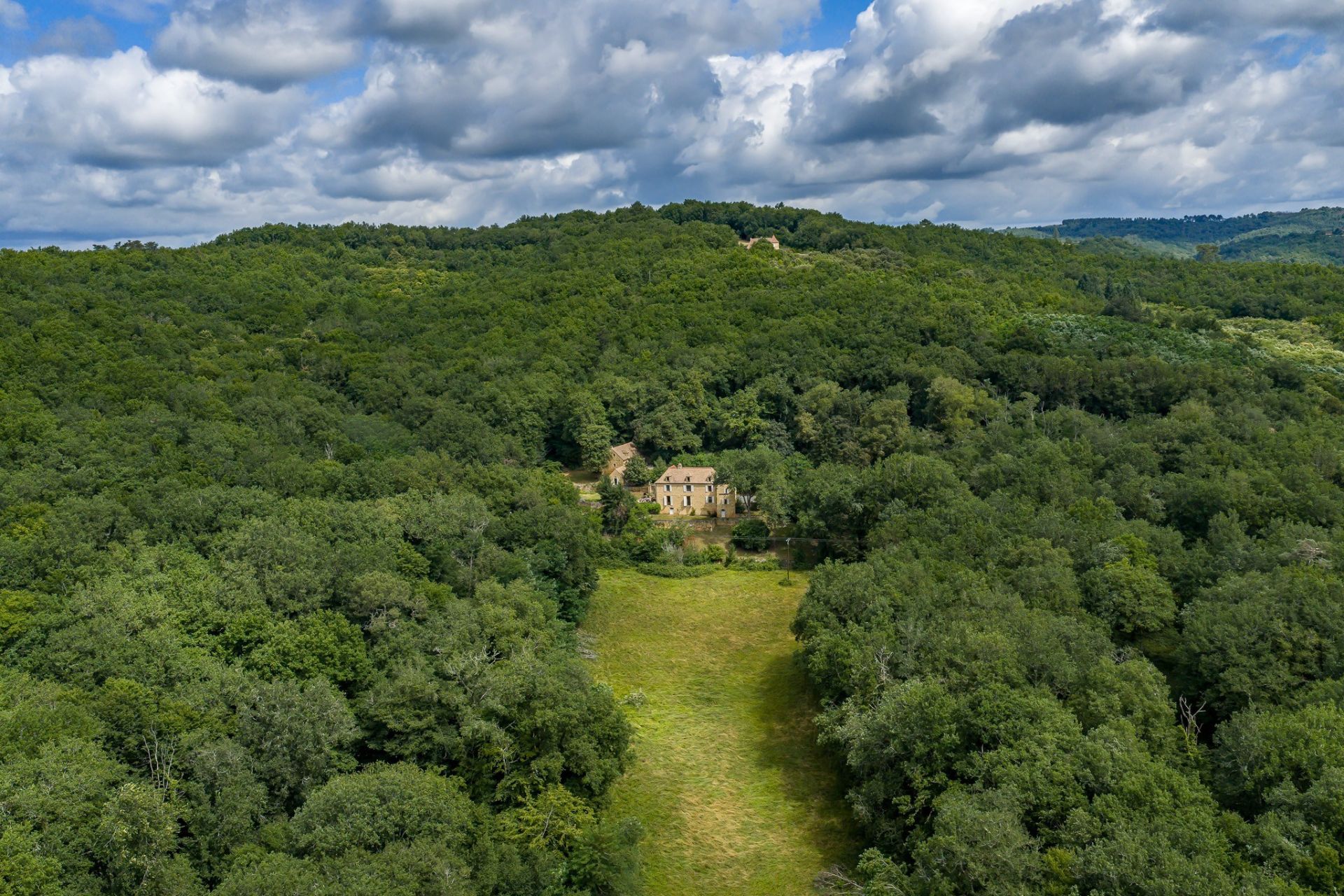 maison de luxe 12 Pièces en vente sur BEYNAC ET CAZENAC (24220)