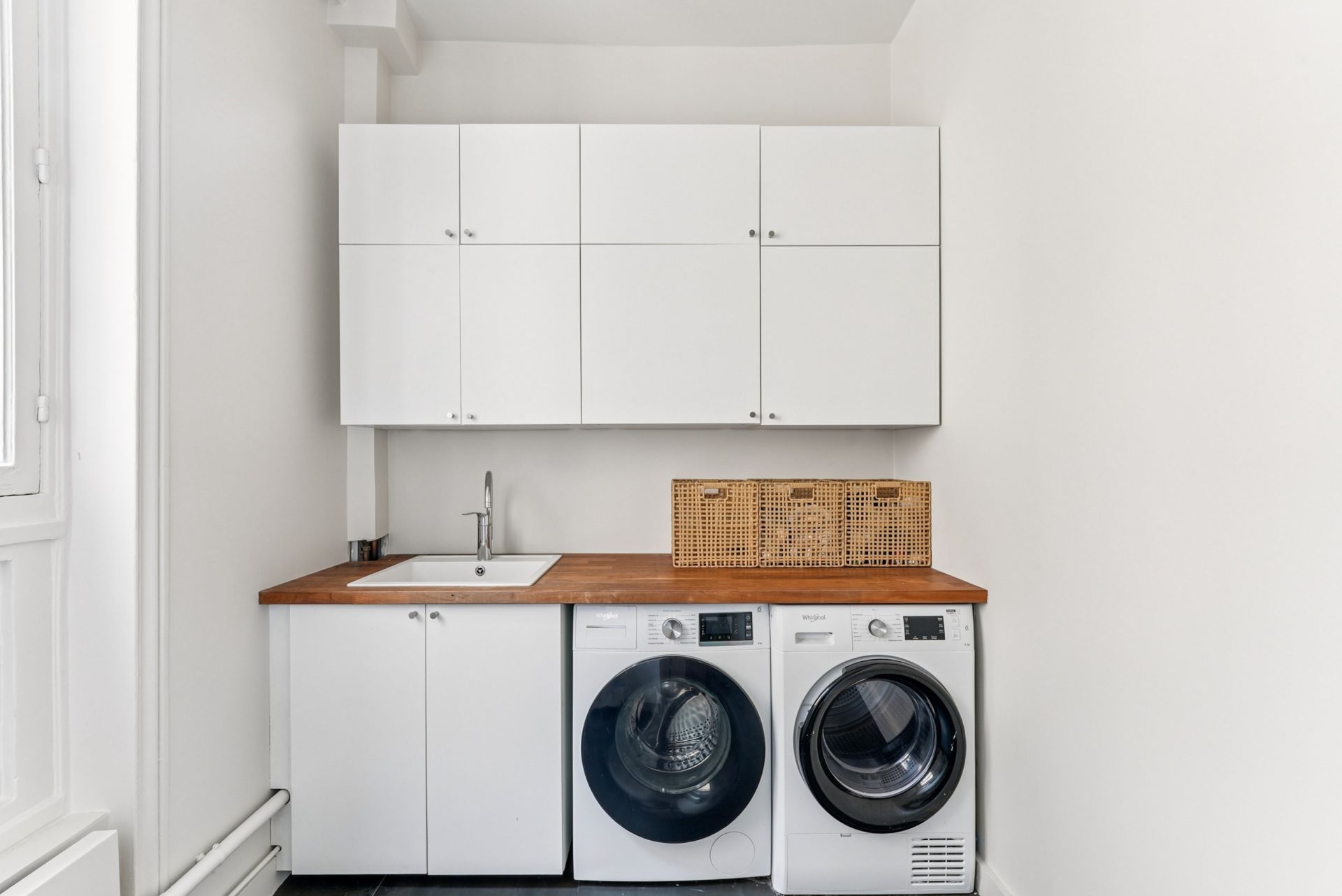 luxury apartment 7 Rooms for sale on PARIS (75001)