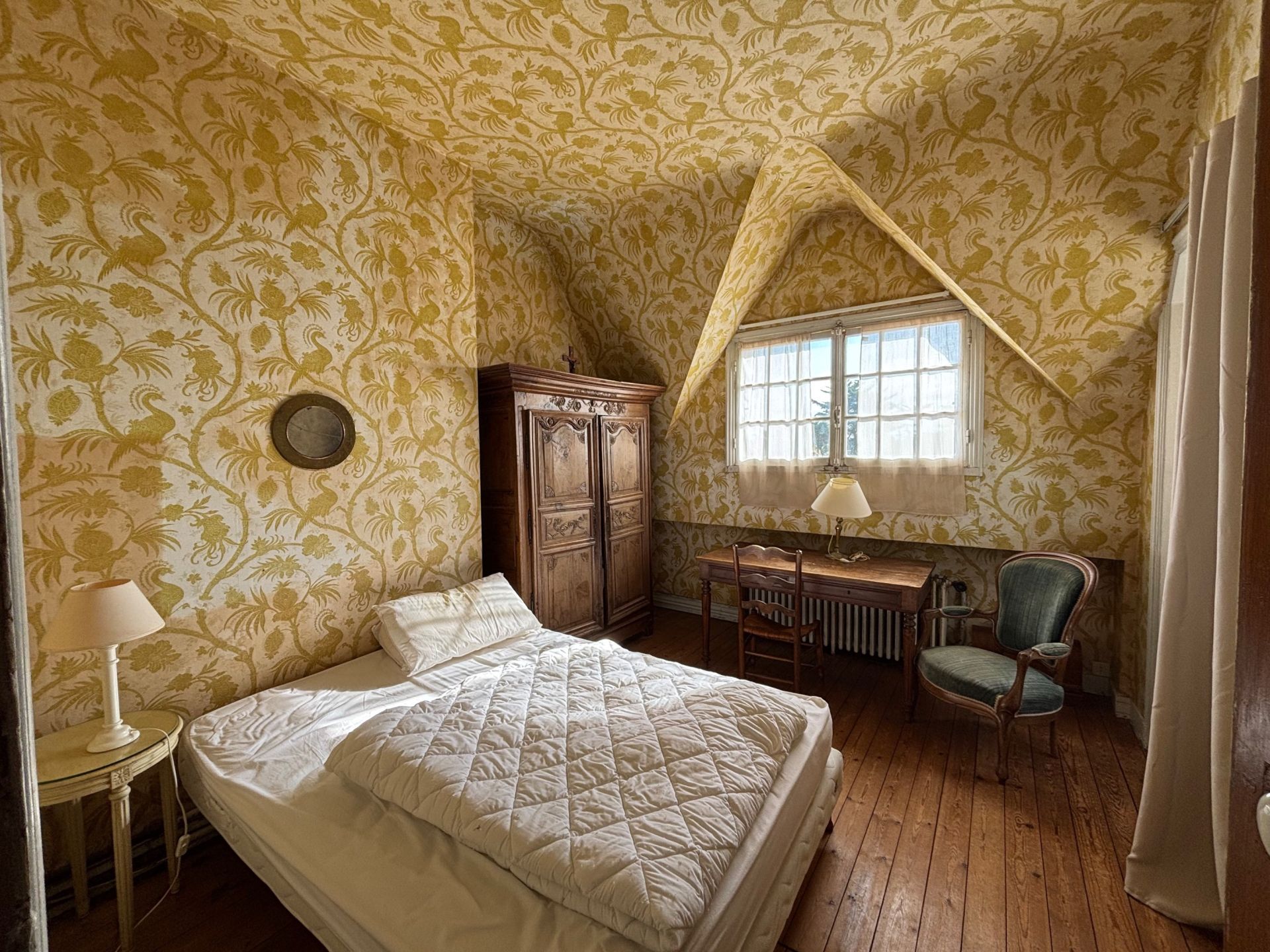 luxury house 11 Rooms for sale on AGON COUTAINVILLE (50230)