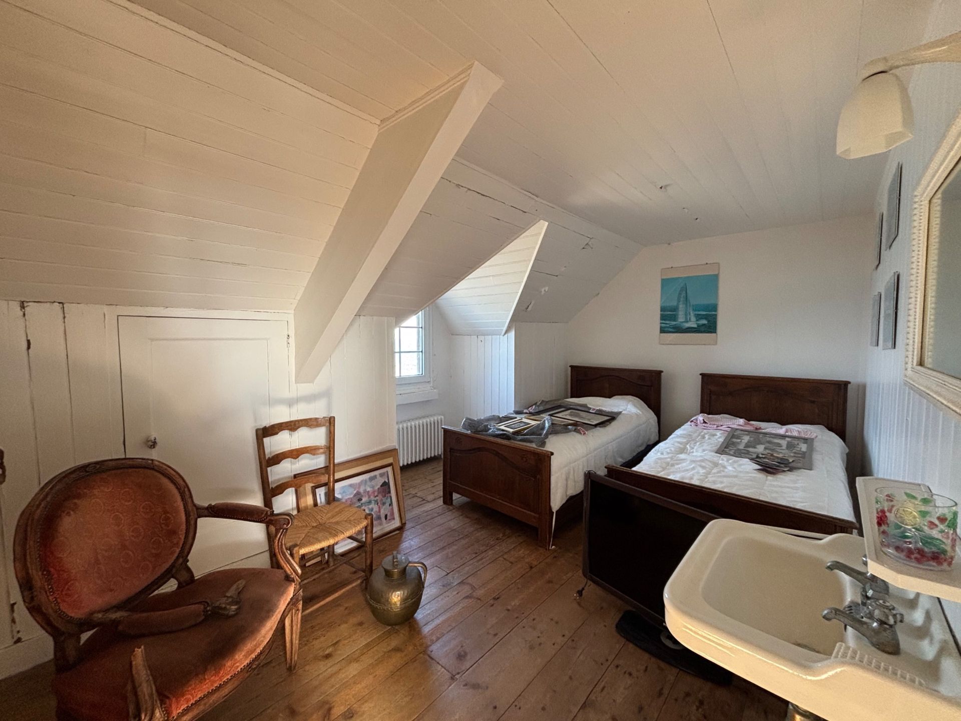 luxury house 11 Rooms for sale on AGON COUTAINVILLE (50230)