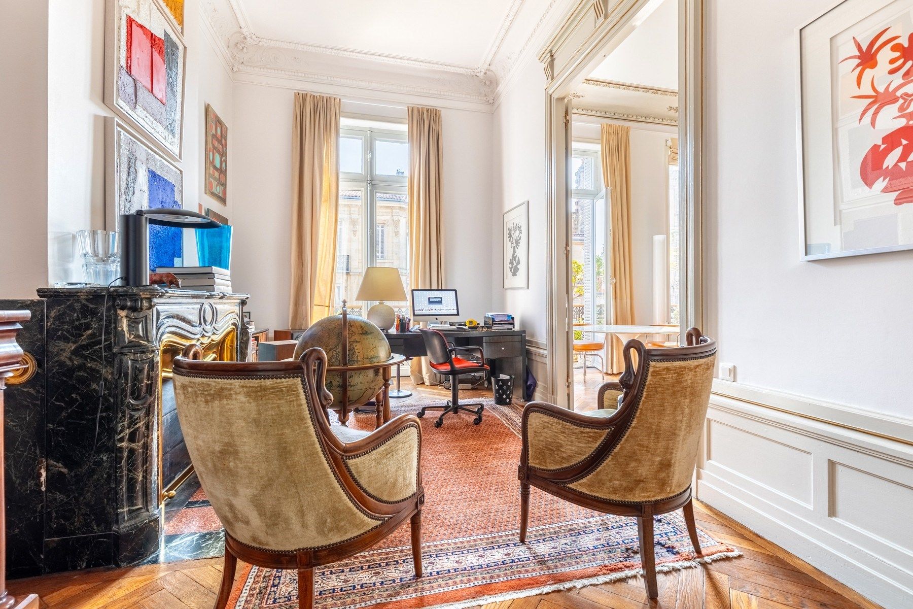 luxury apartment 5 Rooms for sale on BORDEAUX (33000)