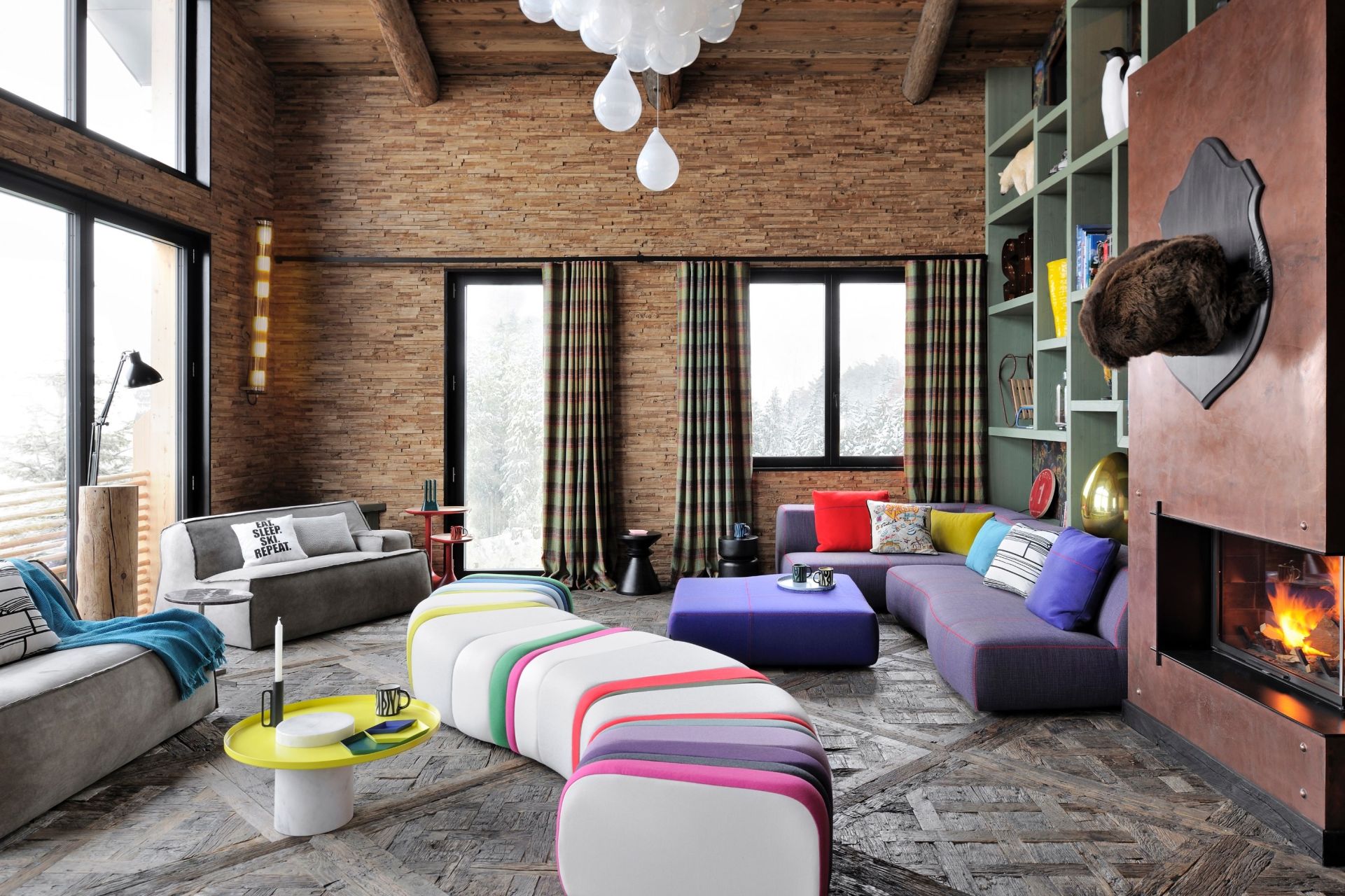 luxury chalet 15 Rooms for seasonal rent on COURCHEVEL (73120)