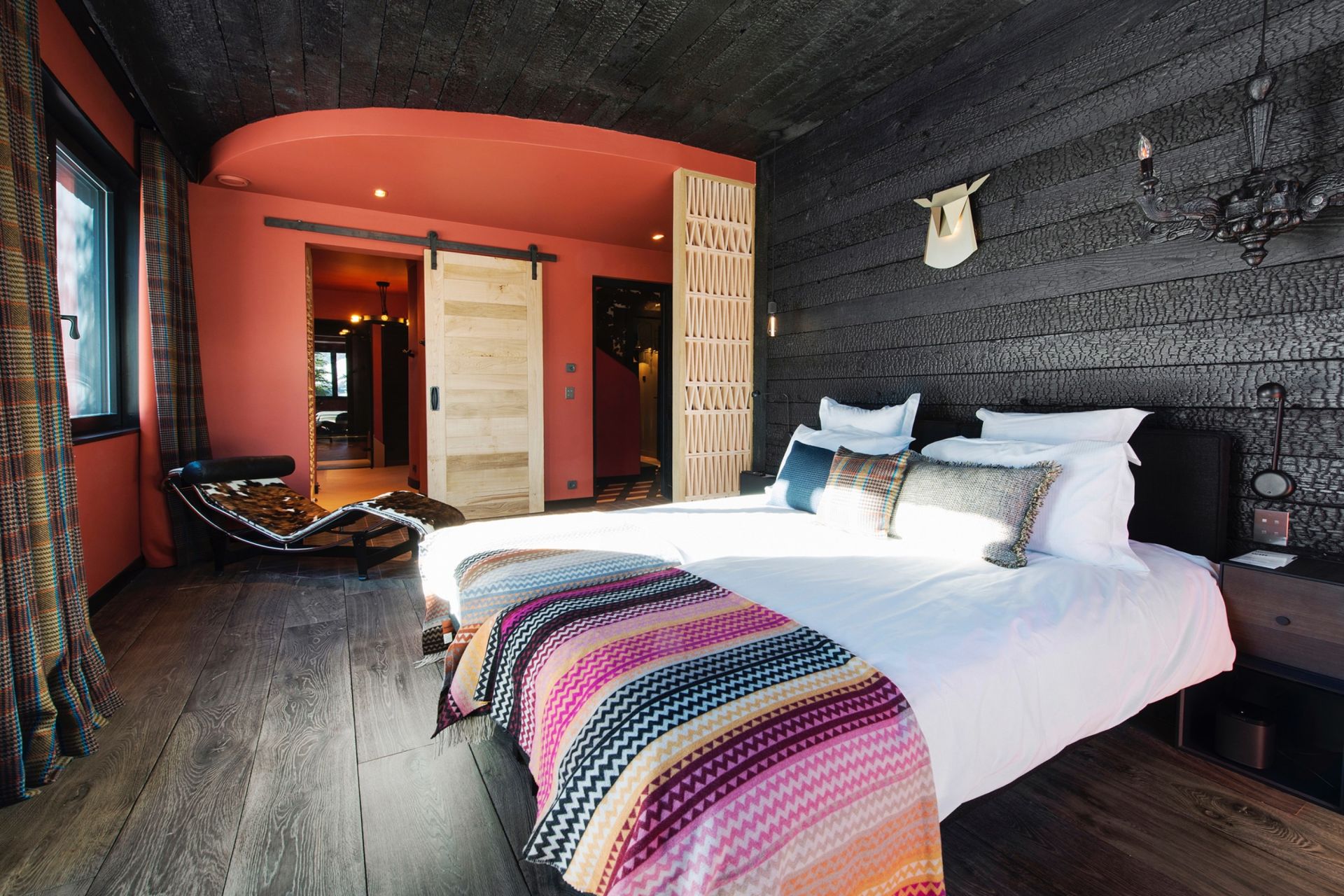 luxury chalet 15 Rooms for seasonal rent on COURCHEVEL (73120)