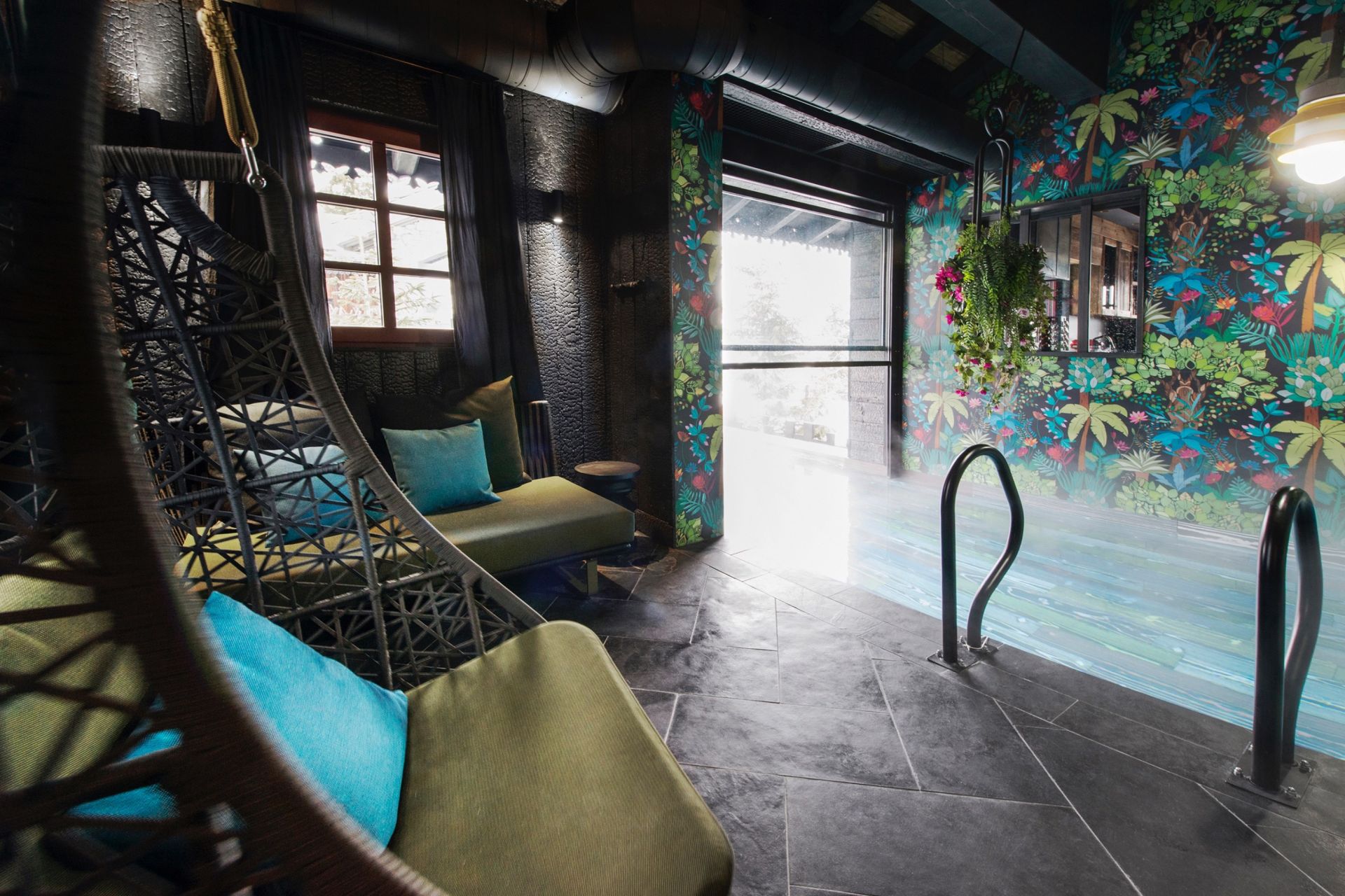 luxury chalet 15 Rooms for seasonal rent on COURCHEVEL (73120)