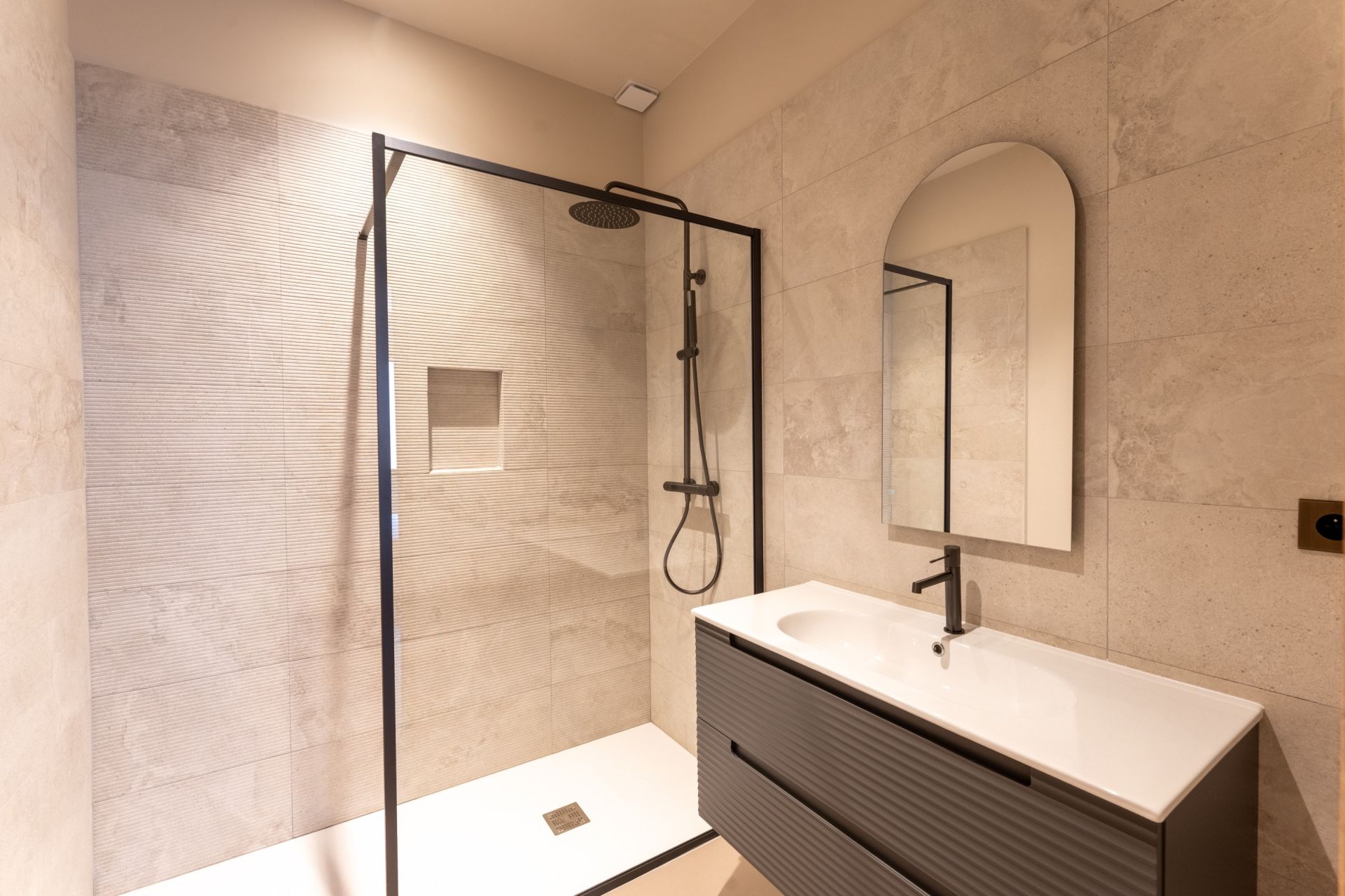 townhouse 6 Rooms for sale on ST REMY DE PROVENCE (13210)