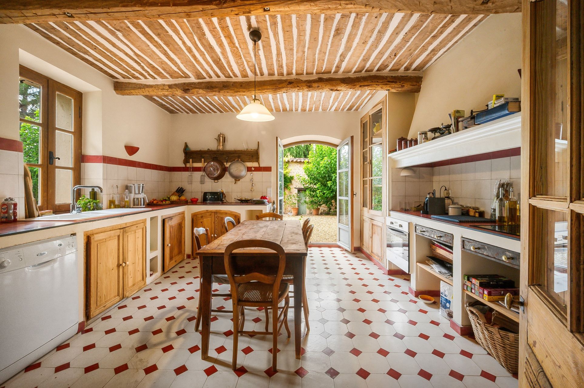 propriété viticole 11 Pièces en vente sur ENTRECASTEAUX (83570)