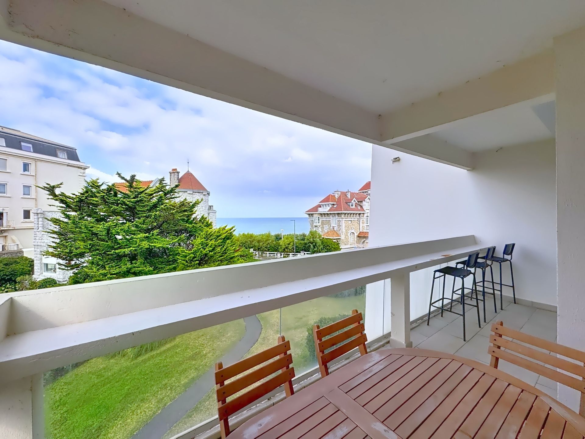 luxury apartment 2 Rooms for sale on BIARRITZ (64200)