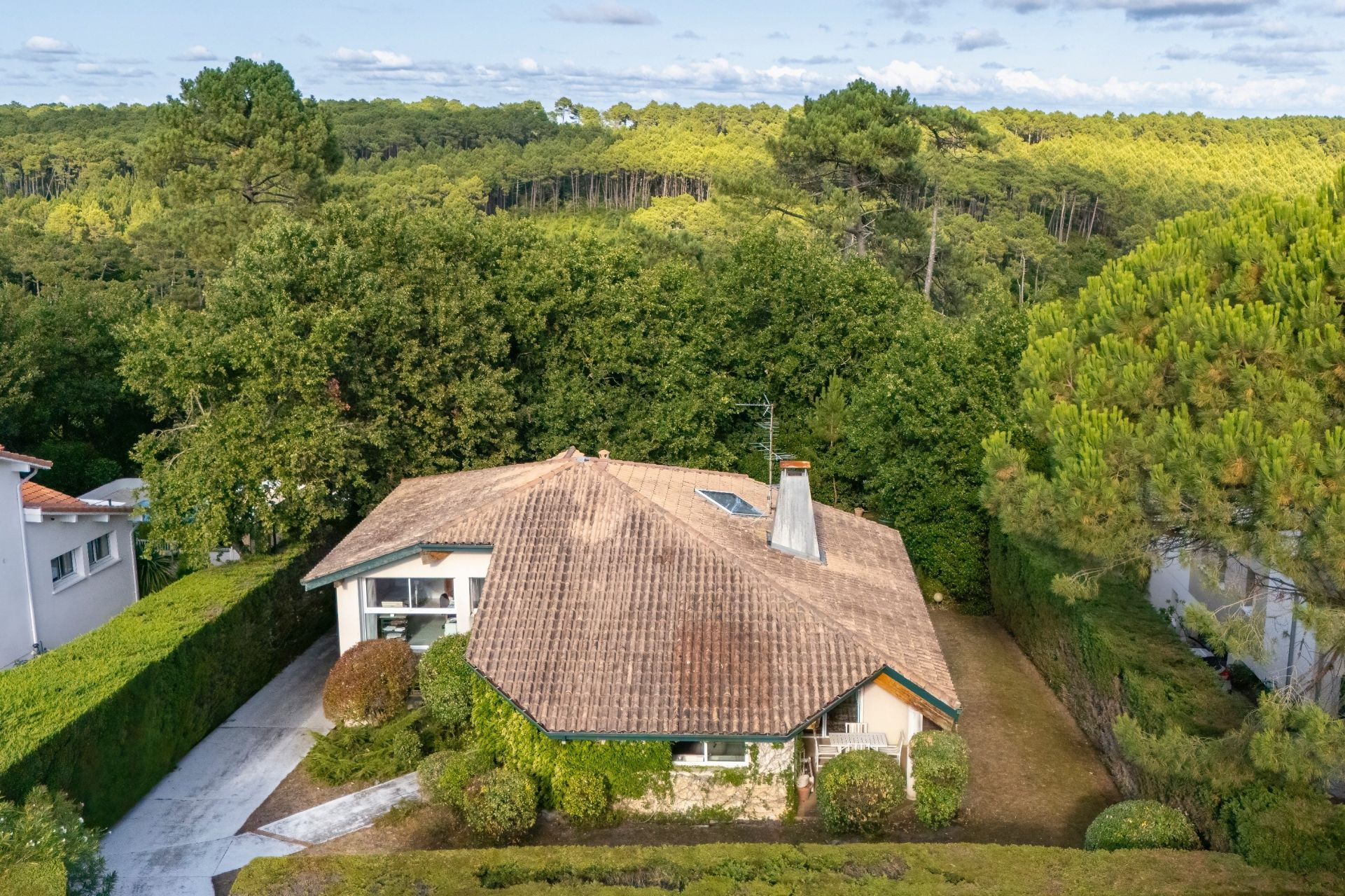 luxury house 4 Rooms for sale on PYLA SUR MER (33115)