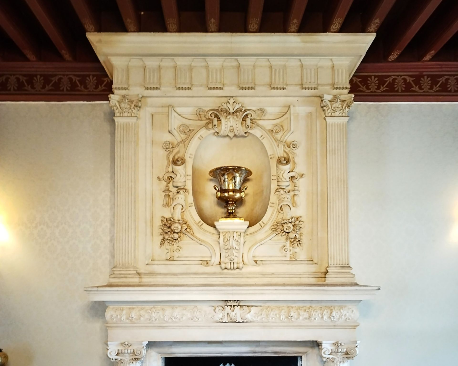 castle 40 Rooms for sale on RIBERAC (24600)