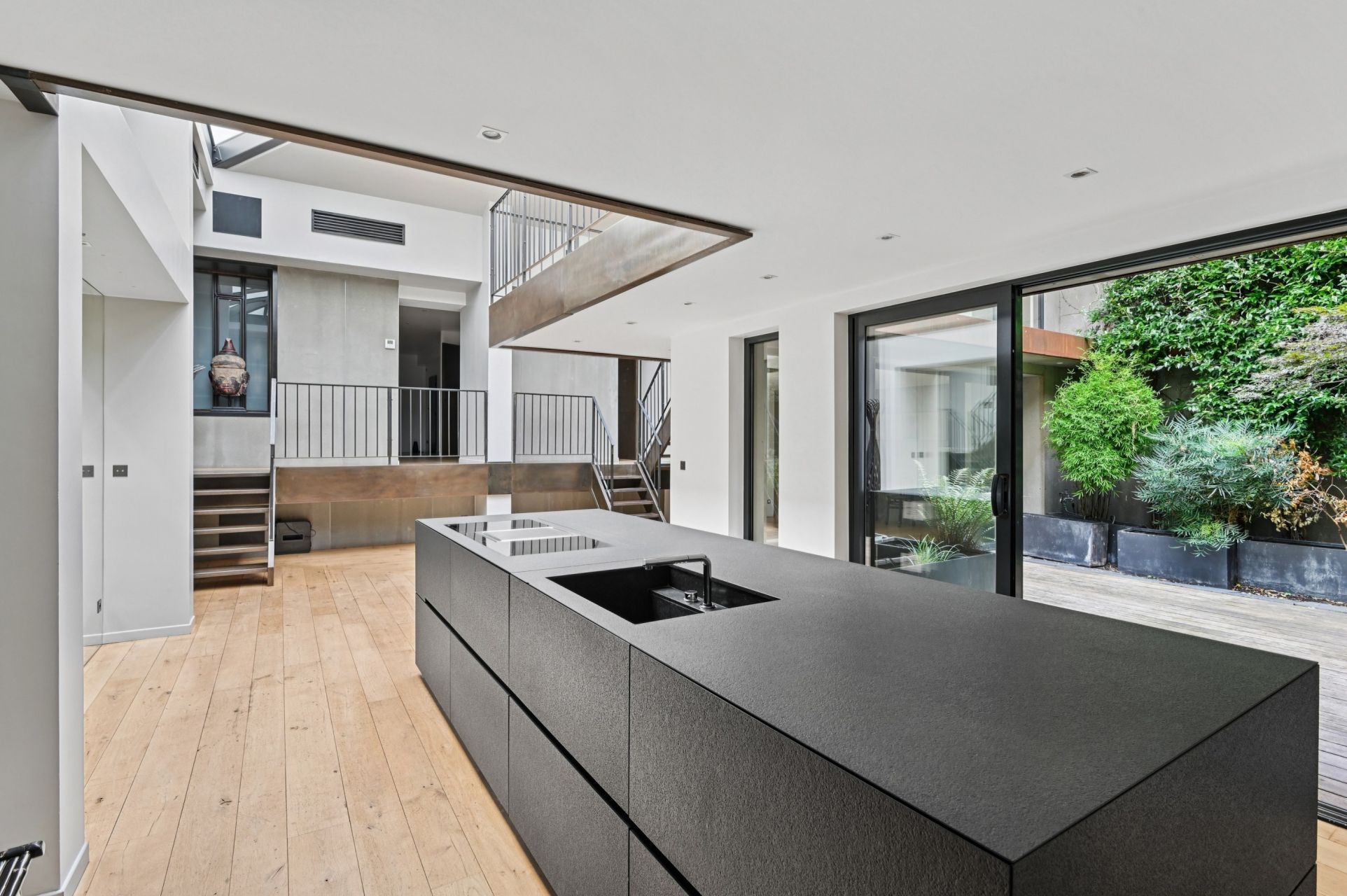 luxury apartment 5 Rooms for sale on PARIS (75003)