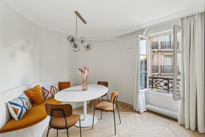 Sale Luxury apartment Paris 17 3 Rooms 62 m²