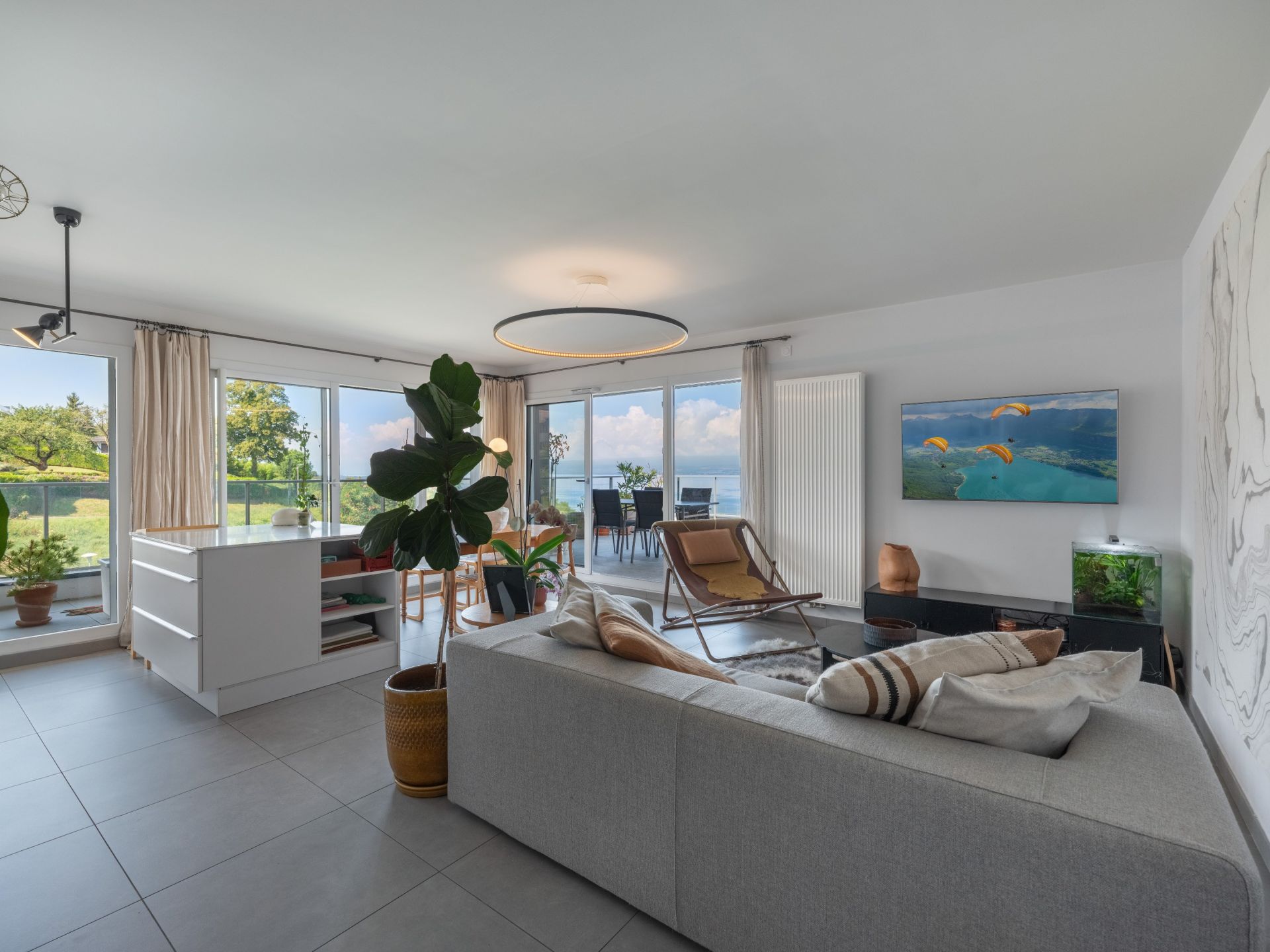 luxury apartment 4 Rooms for sale on NEUVECELLE (74500)