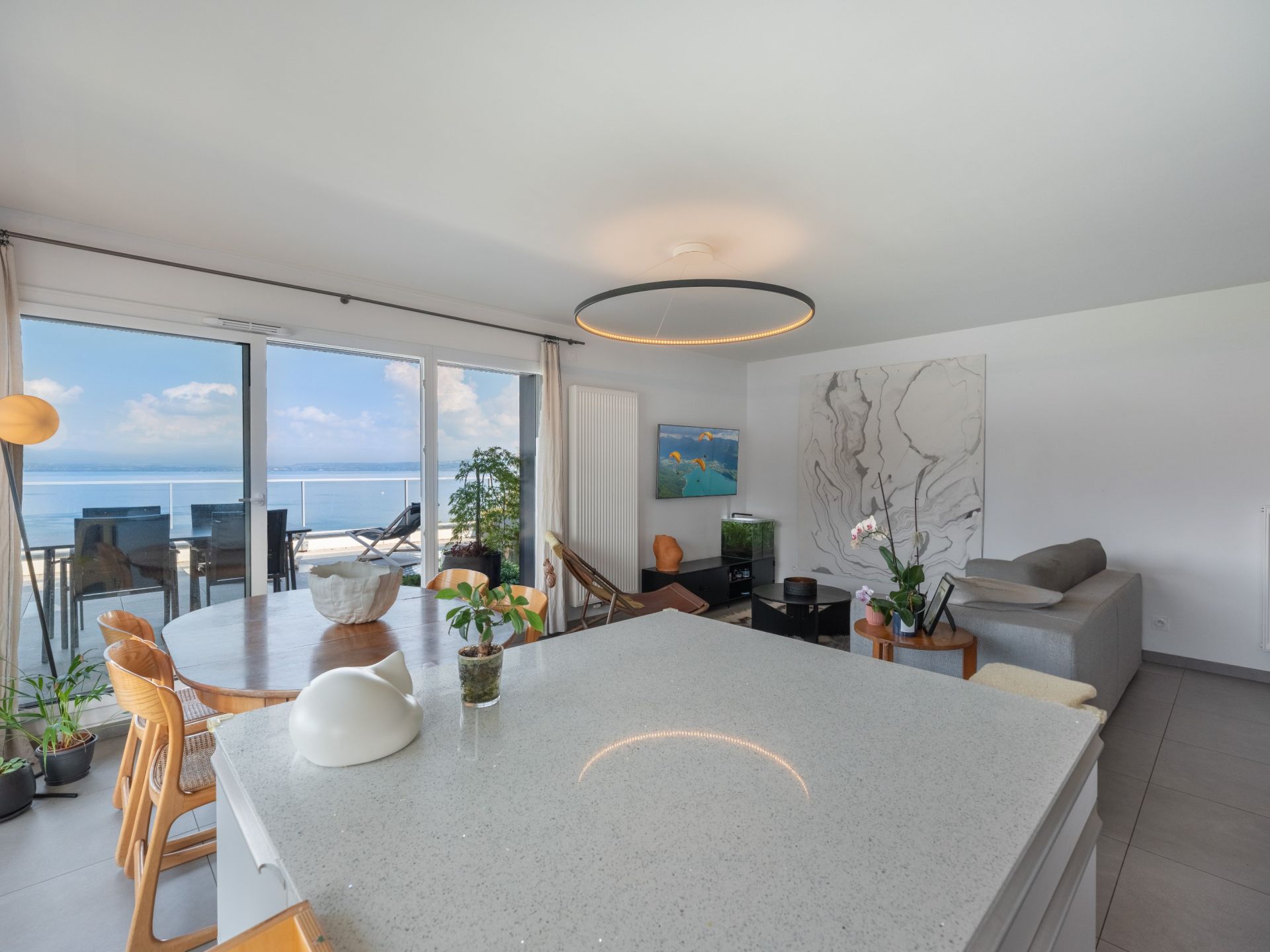 luxury apartment 4 Rooms for sale on NEUVECELLE (74500)