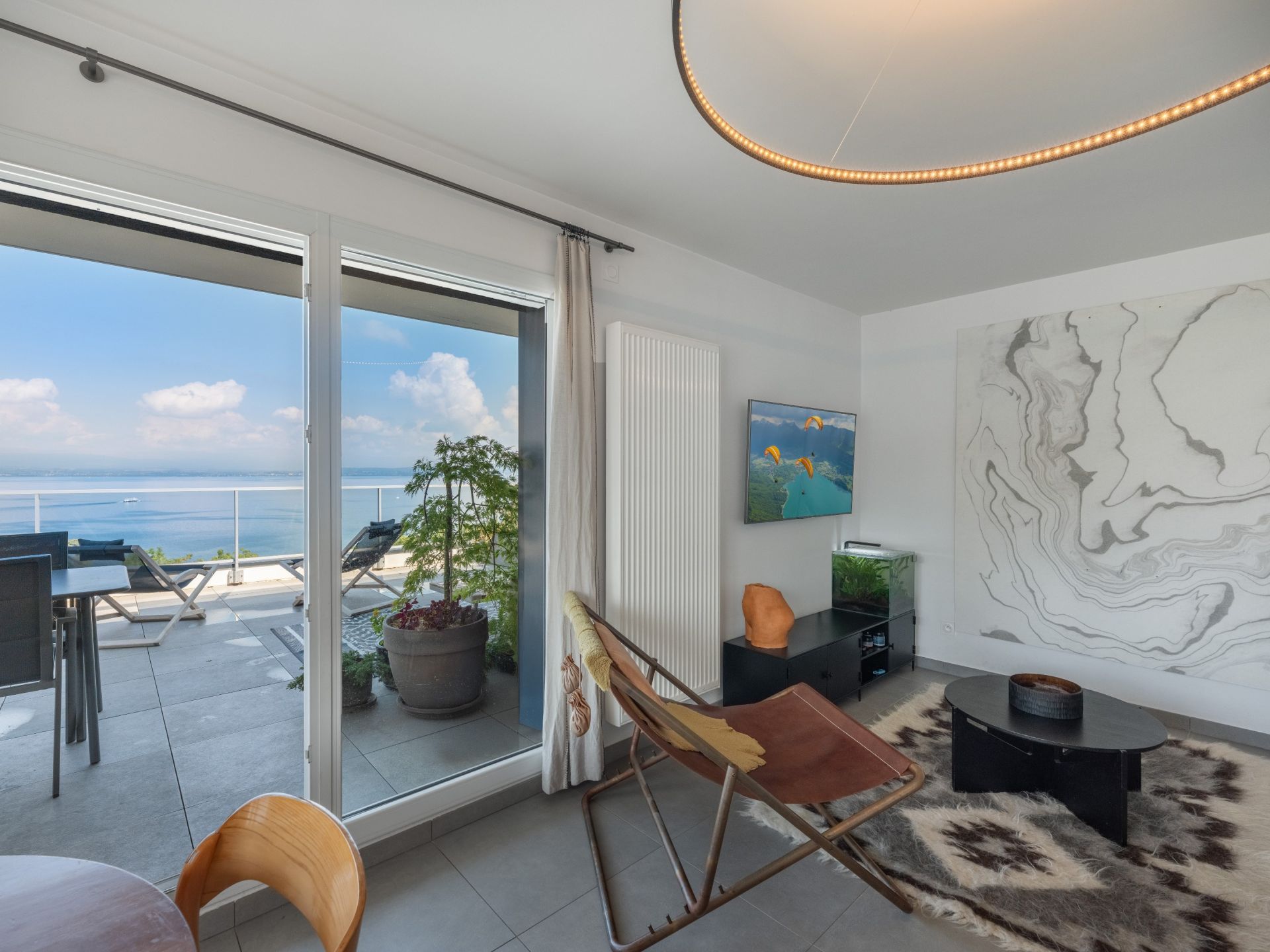 luxury apartment 4 Rooms for sale on NEUVECELLE (74500)