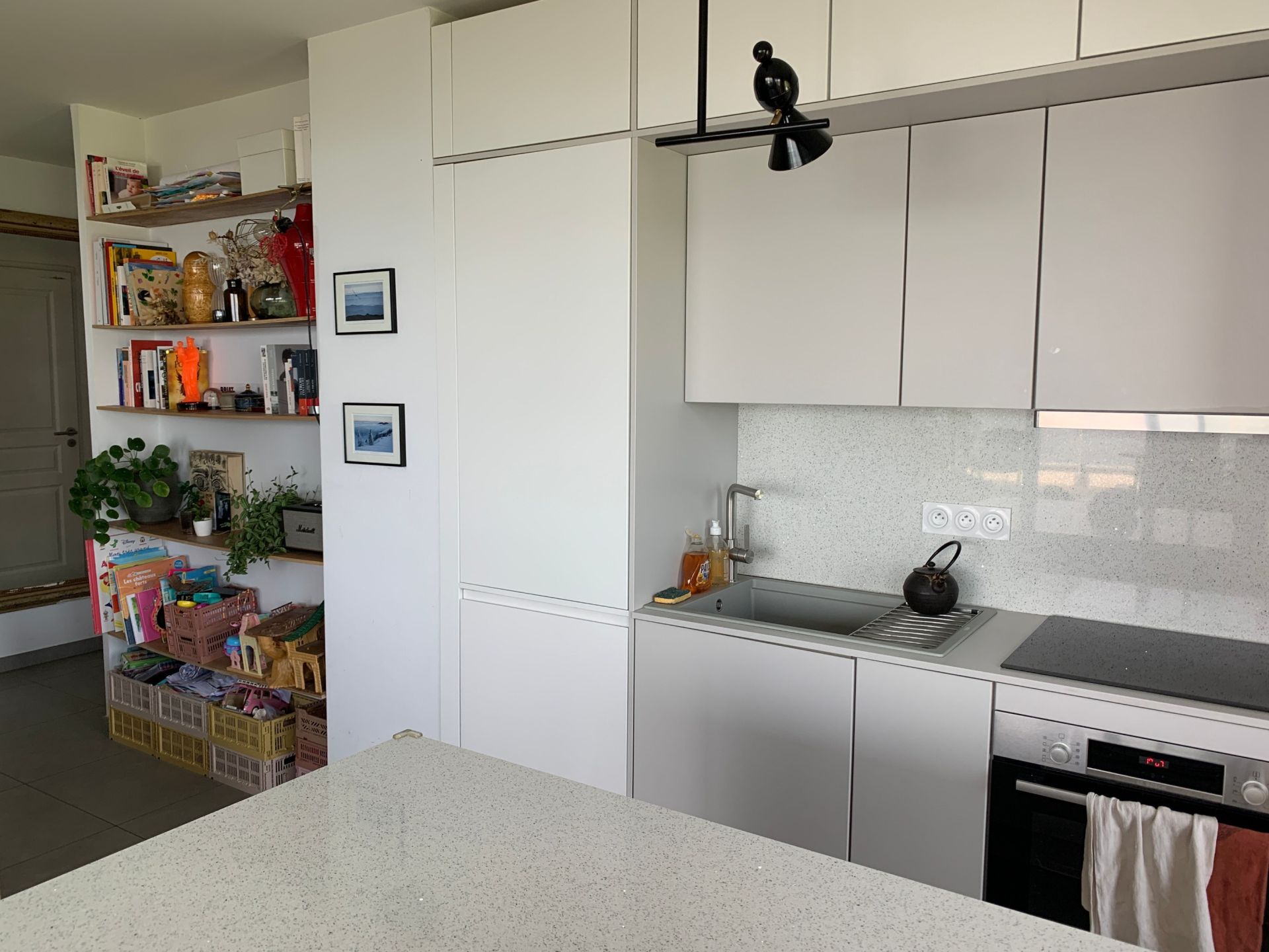 luxury apartment 4 Rooms for sale on NEUVECELLE (74500)